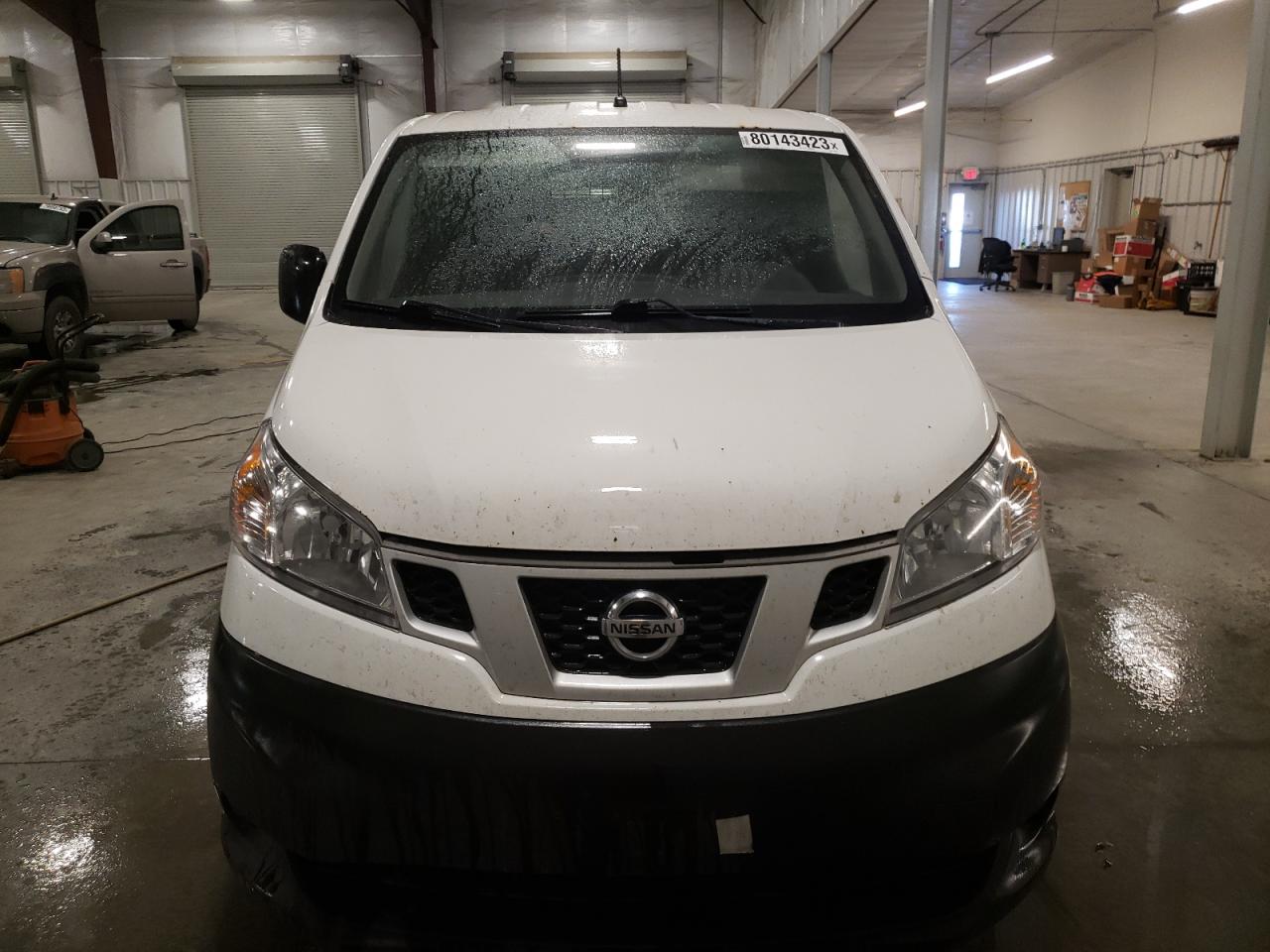 Photo 4 VIN: 3N6CM0KN1FK733327 - NISSAN NV 