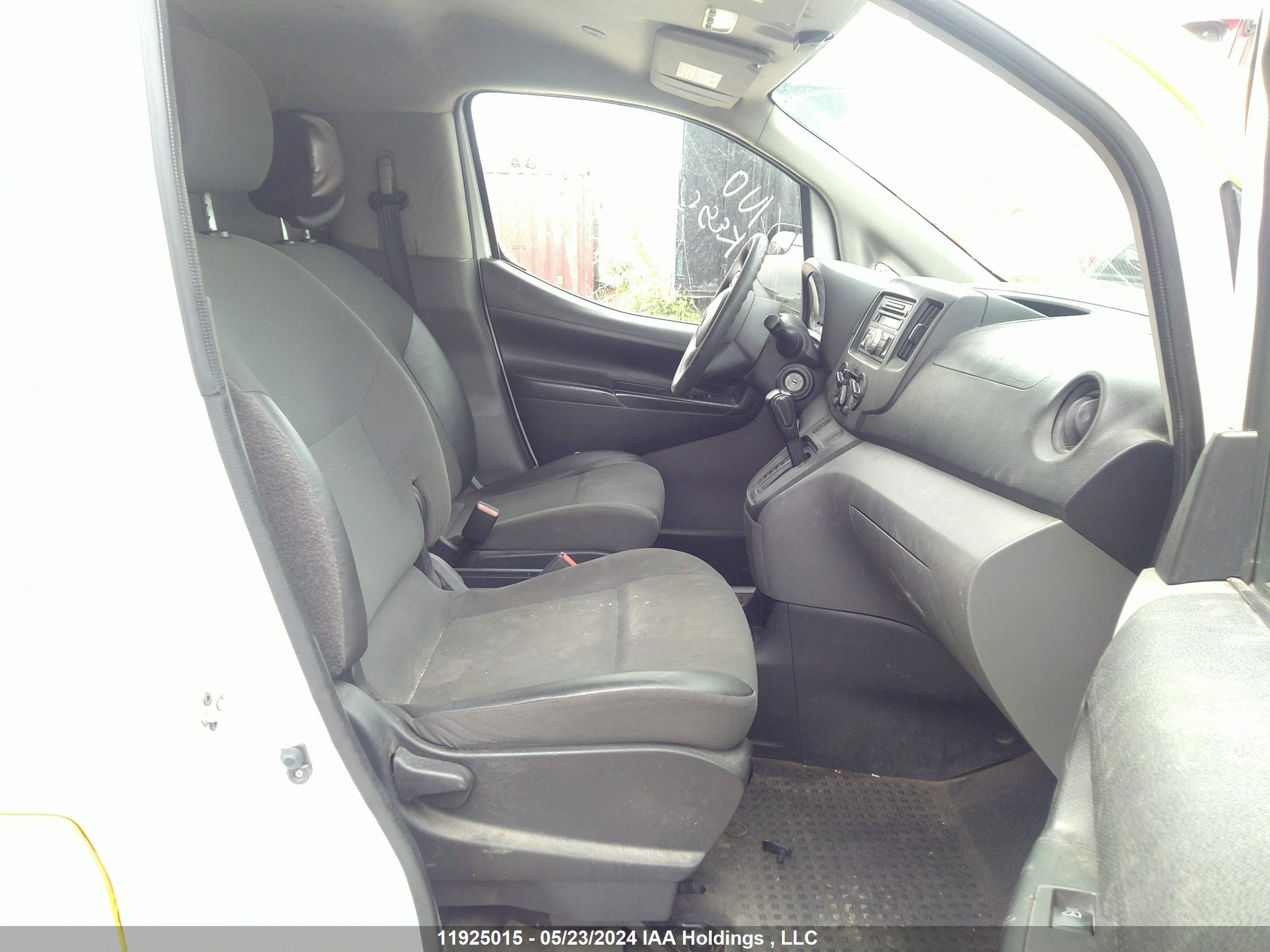 Photo 4 VIN: 3N6CM0KN1FK734915 - NISSAN NV200 