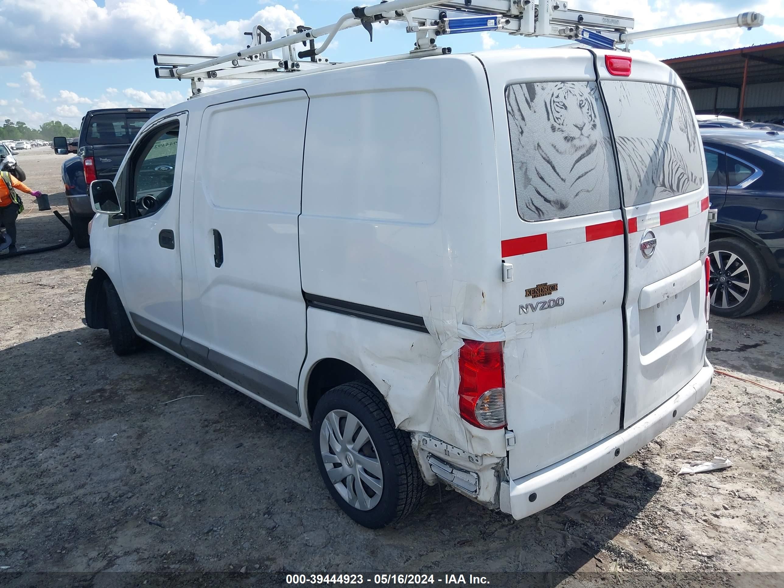 Photo 2 VIN: 3N6CM0KN1GK695132 - NISSAN NV200 