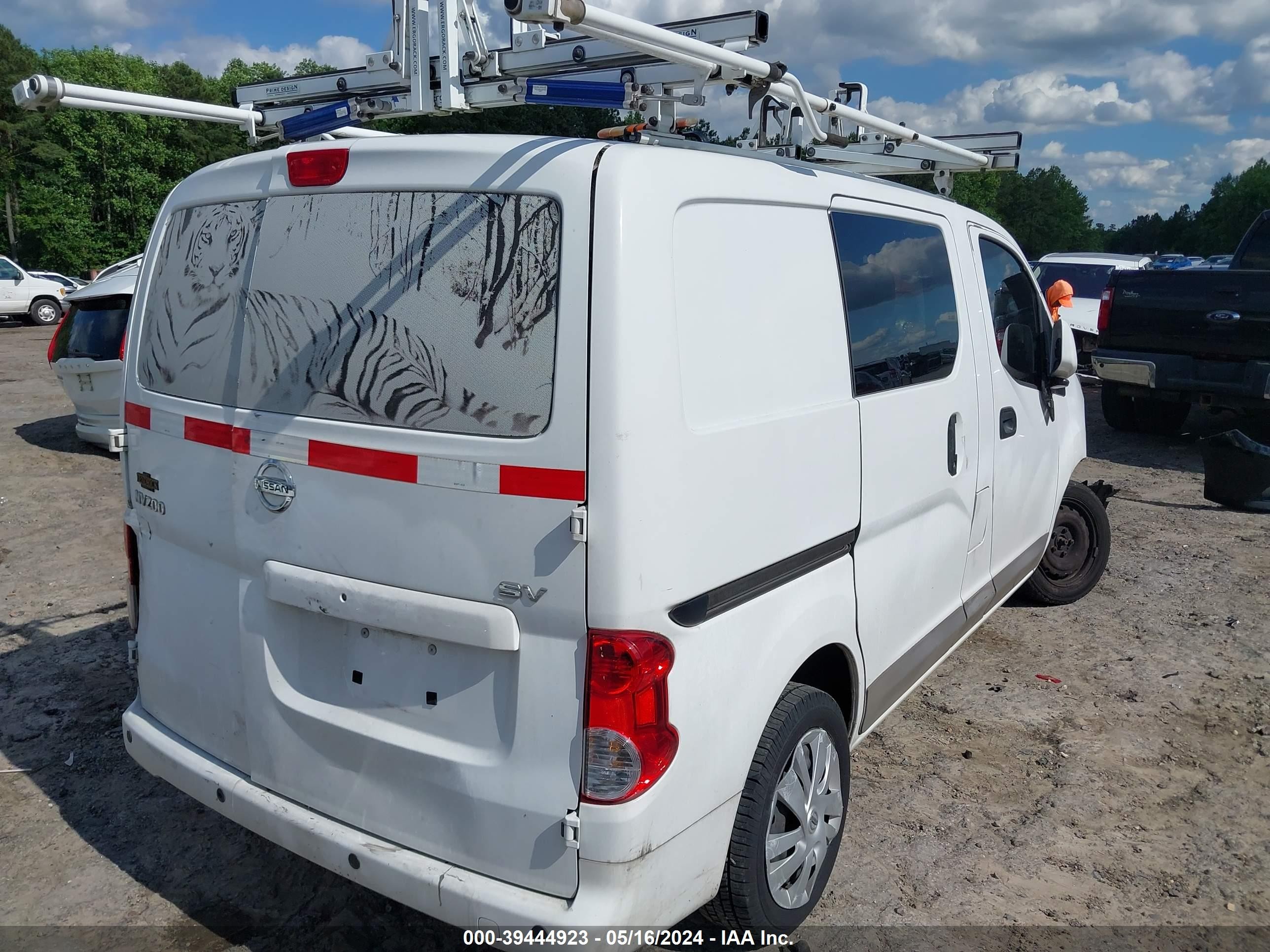 Photo 3 VIN: 3N6CM0KN1GK695132 - NISSAN NV200 