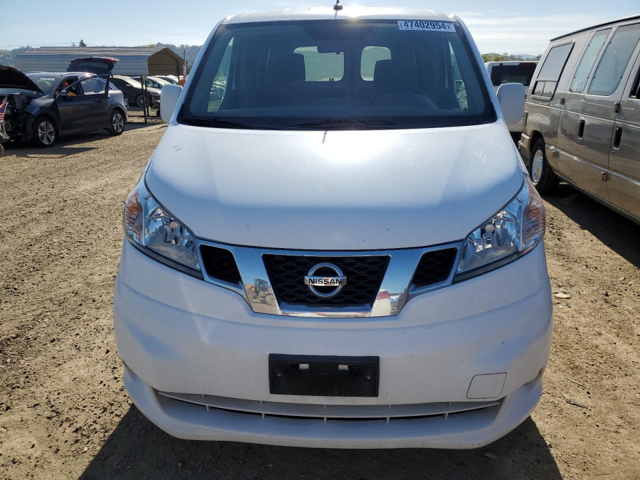 Photo 4 VIN: 3N6CM0KN1HK706213 - NISSAN NV 