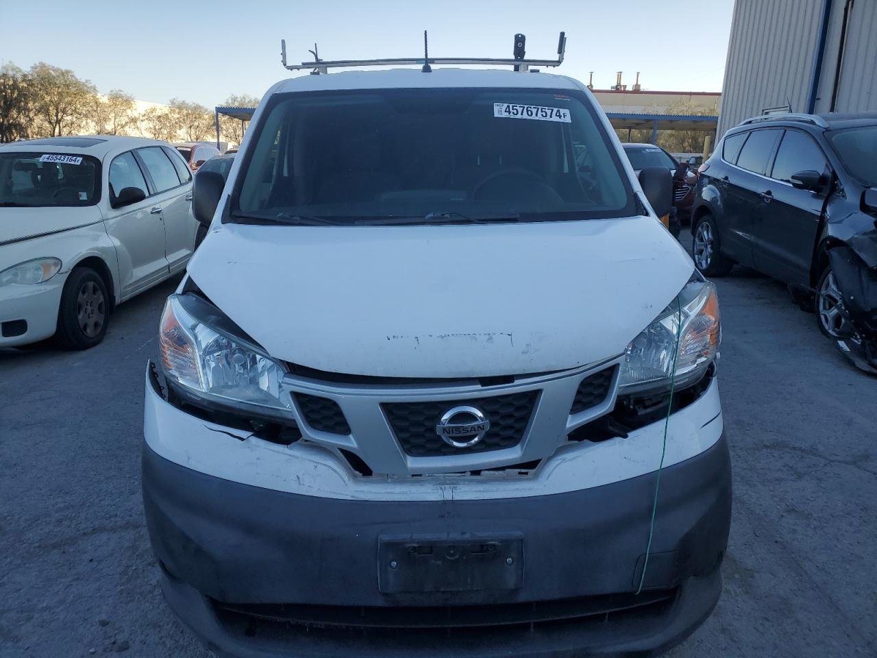 Photo 4 VIN: 3N6CM0KN1HK721438 - NISSAN NV 