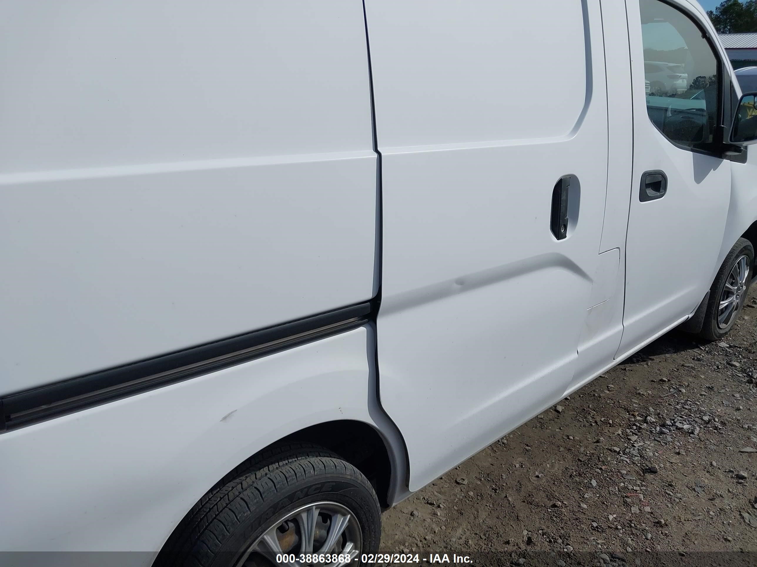 Photo 16 VIN: 3N6CM0KN1JK690083 - NISSAN NV200 