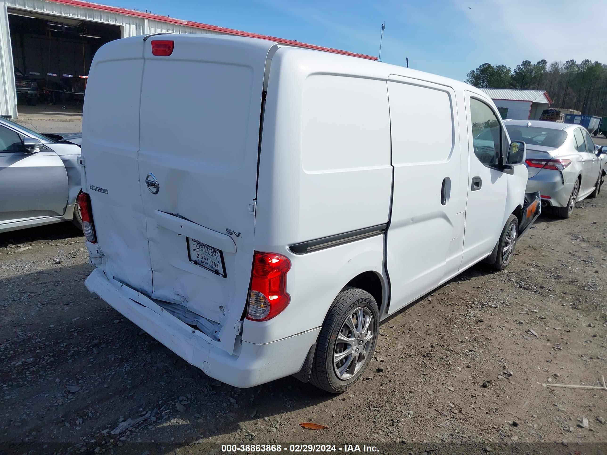 Photo 3 VIN: 3N6CM0KN1JK690083 - NISSAN NV200 