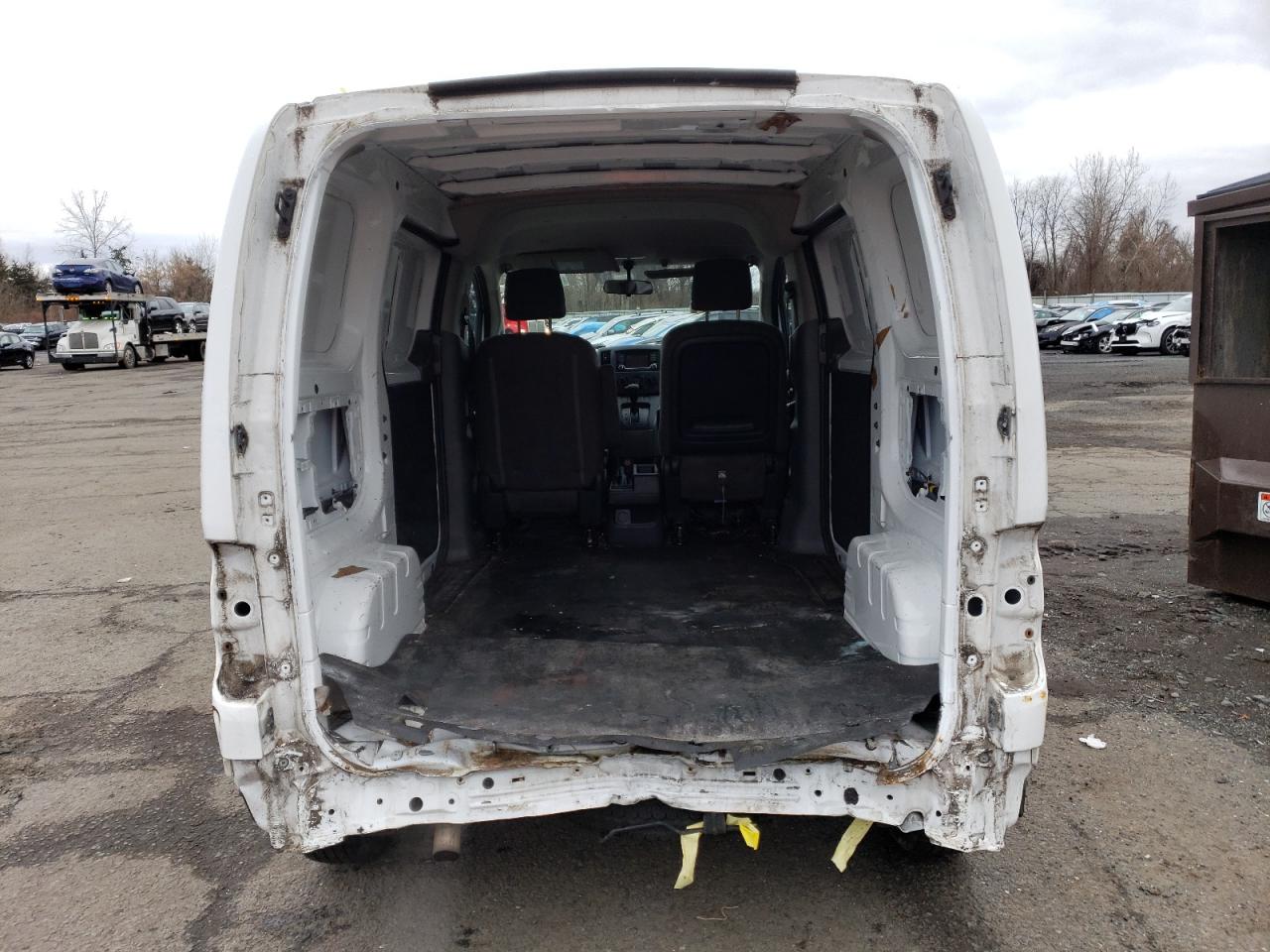 Photo 5 VIN: 3N6CM0KN1JK691654 - NISSAN NV 