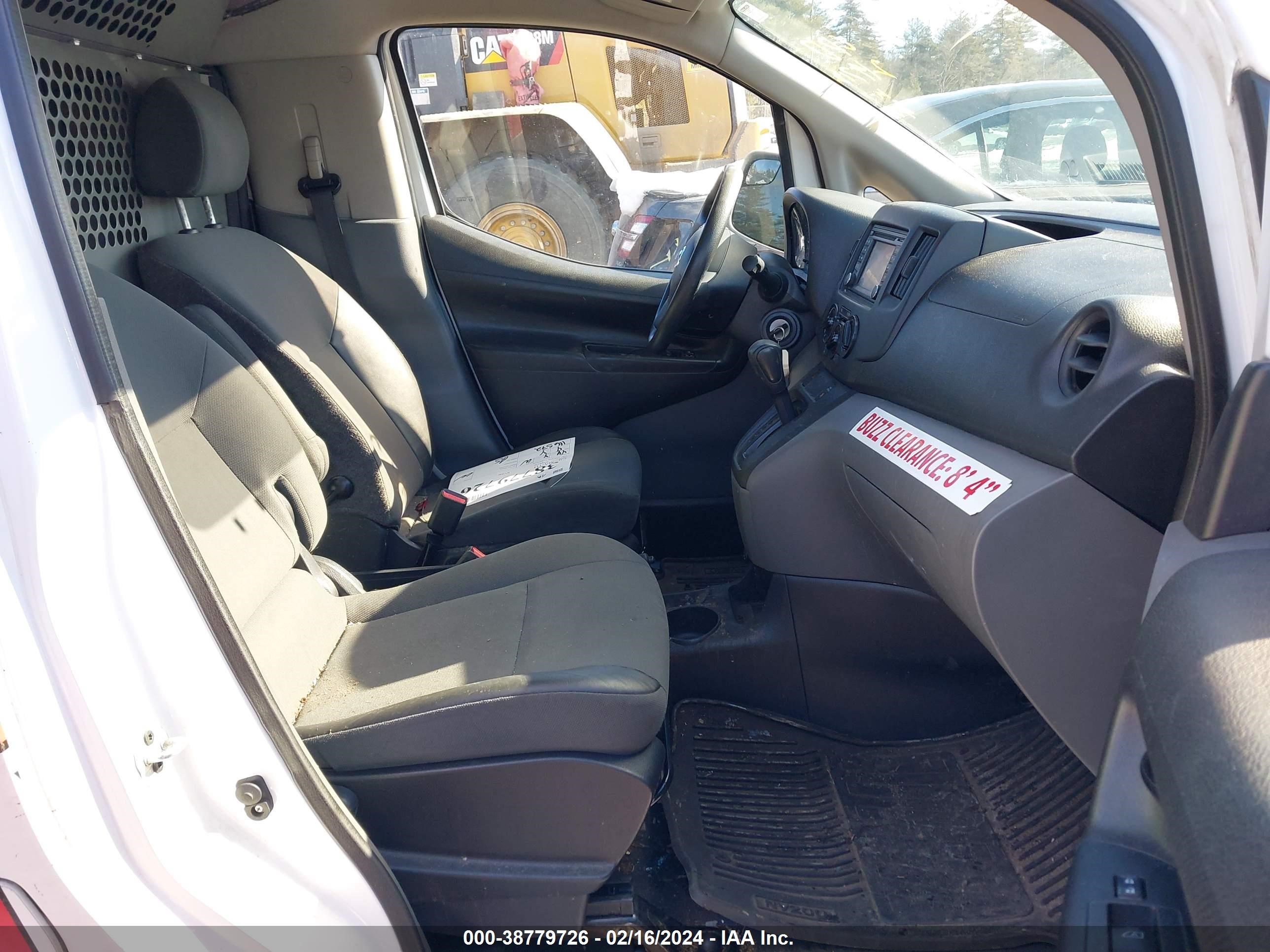 Photo 4 VIN: 3N6CM0KN1JK695106 - NISSAN NV200 