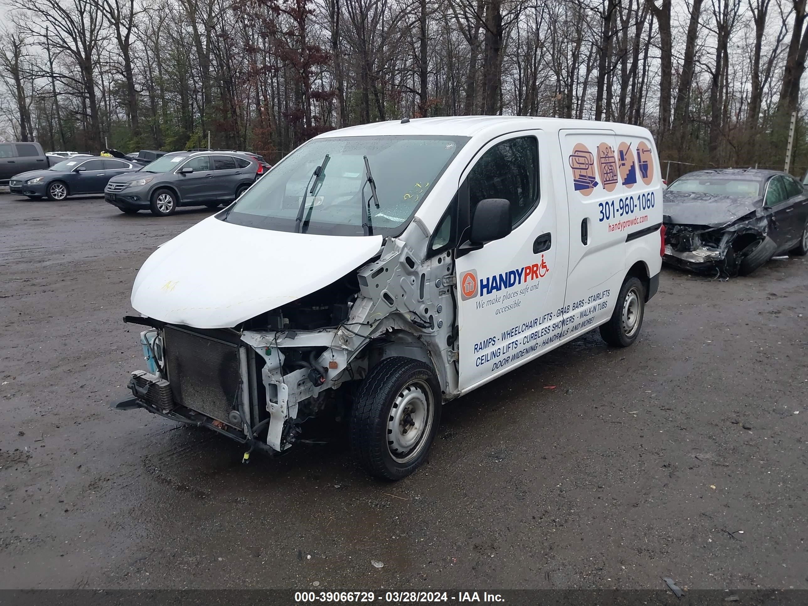 Photo 1 VIN: 3N6CM0KN1JK697941 - NISSAN NV200 