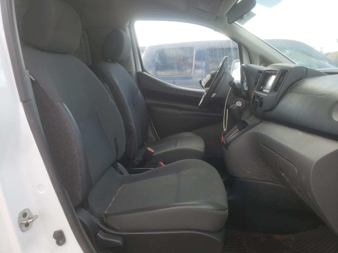 Photo 10 VIN: 3N6CM0KN1KK704520 - NISSAN NV 