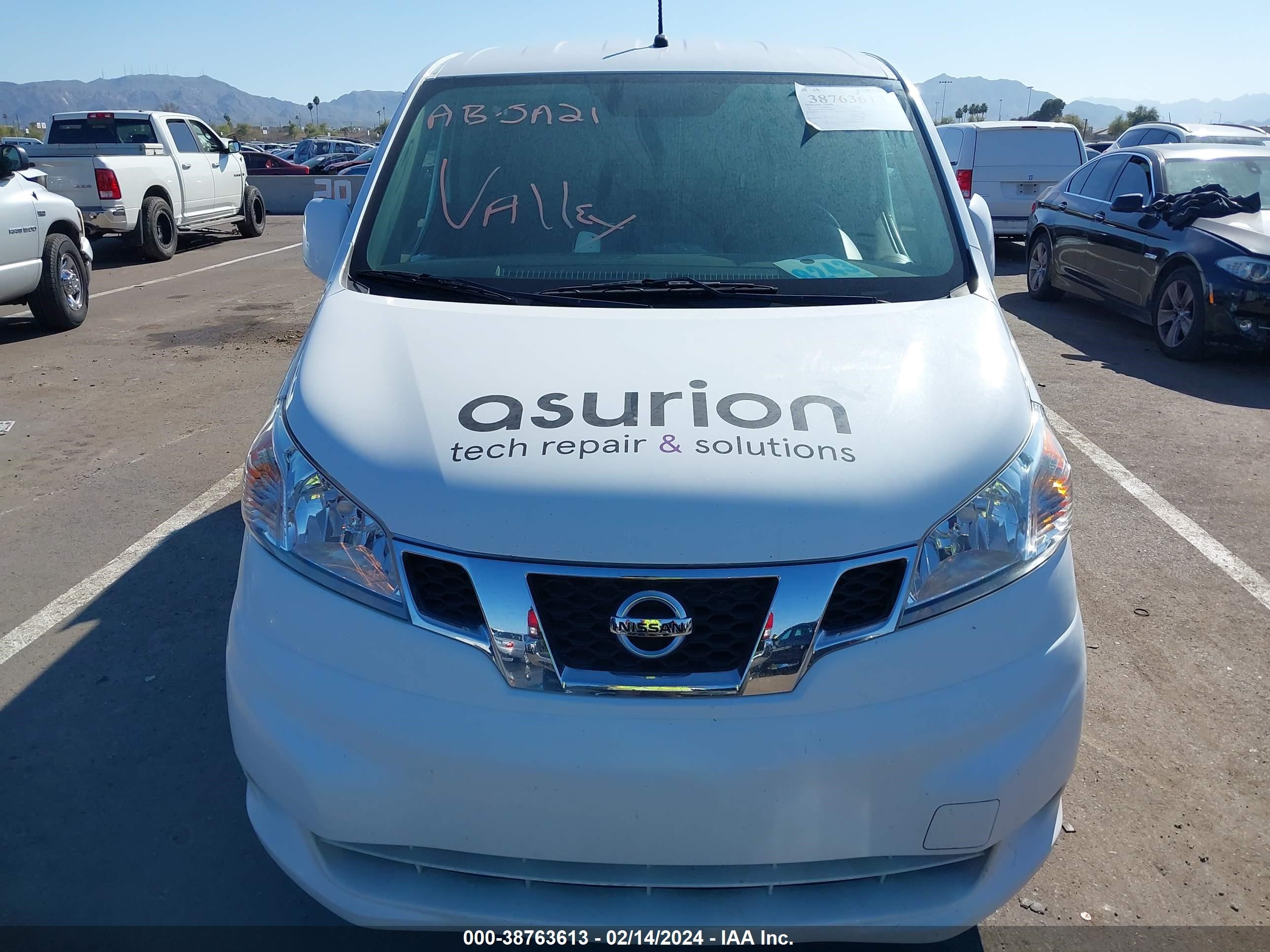 Photo 11 VIN: 3N6CM0KN1KK706753 - NISSAN NV200 