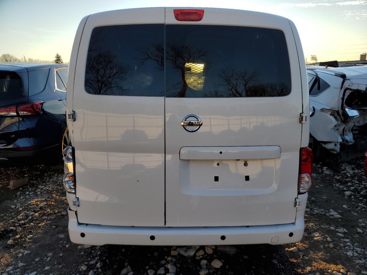 Photo 5 VIN: 3N6CM0KN1LK698865 - NISSAN NV 