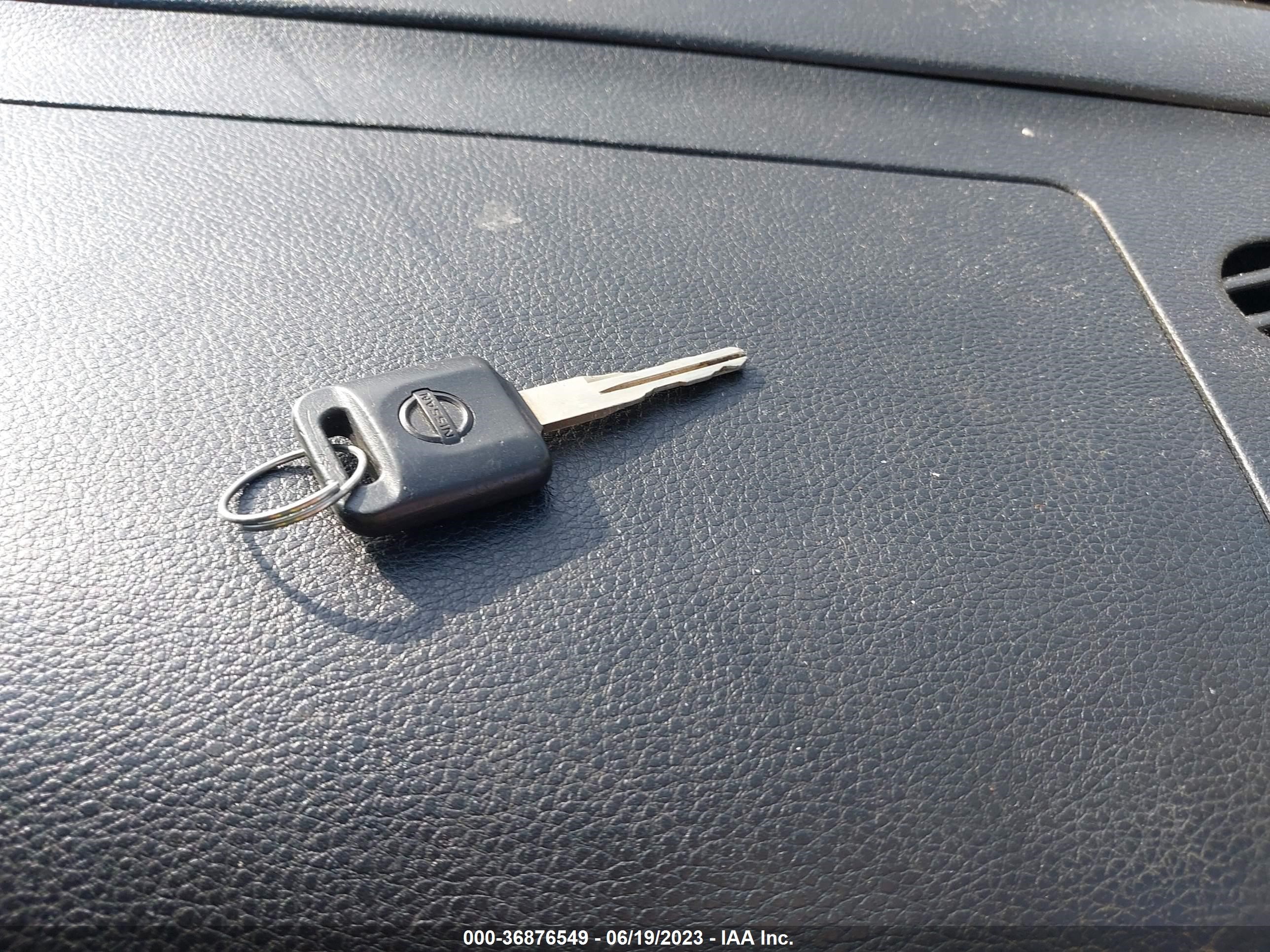 Photo 10 VIN: 3N6CM0KN1MK698611 - NISSAN NULL 