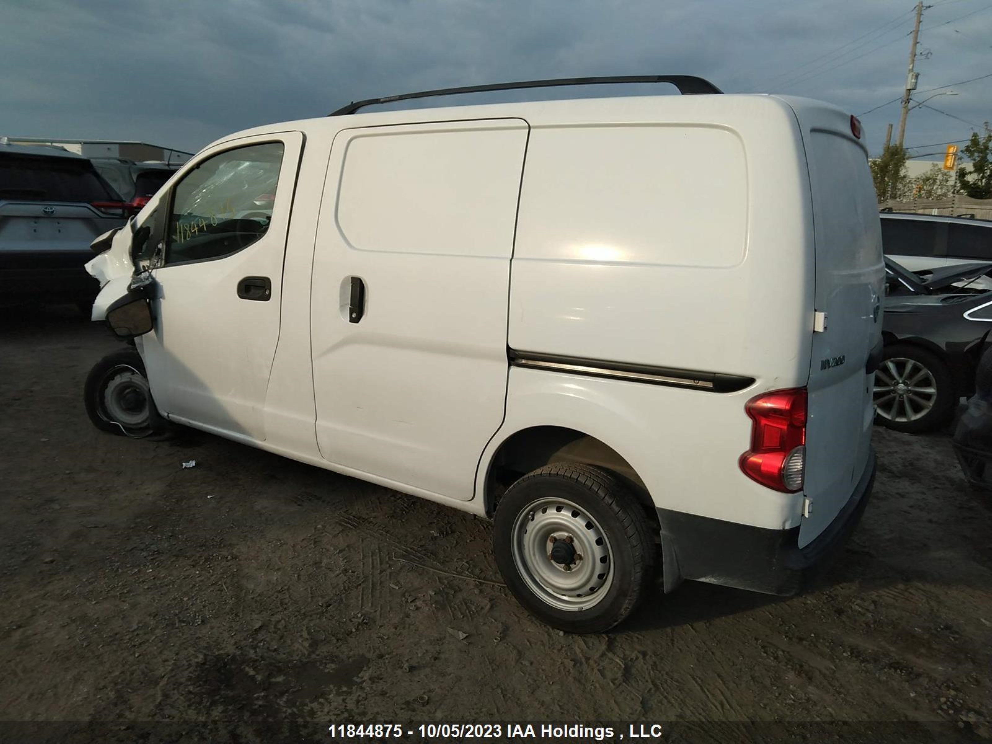 Photo 2 VIN: 3N6CM0KN2EK700335 - NISSAN NV200 