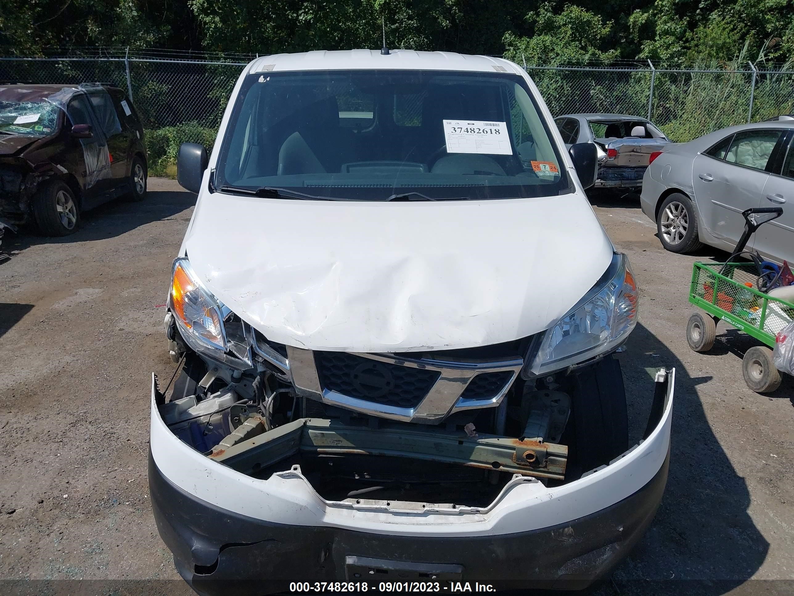 Photo 11 VIN: 3N6CM0KN2FK694053 - NISSAN NV200 