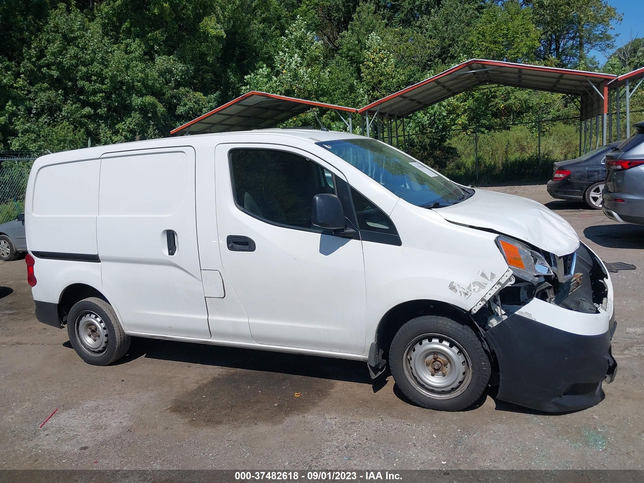 Photo 12 VIN: 3N6CM0KN2FK694053 - NISSAN NV200 