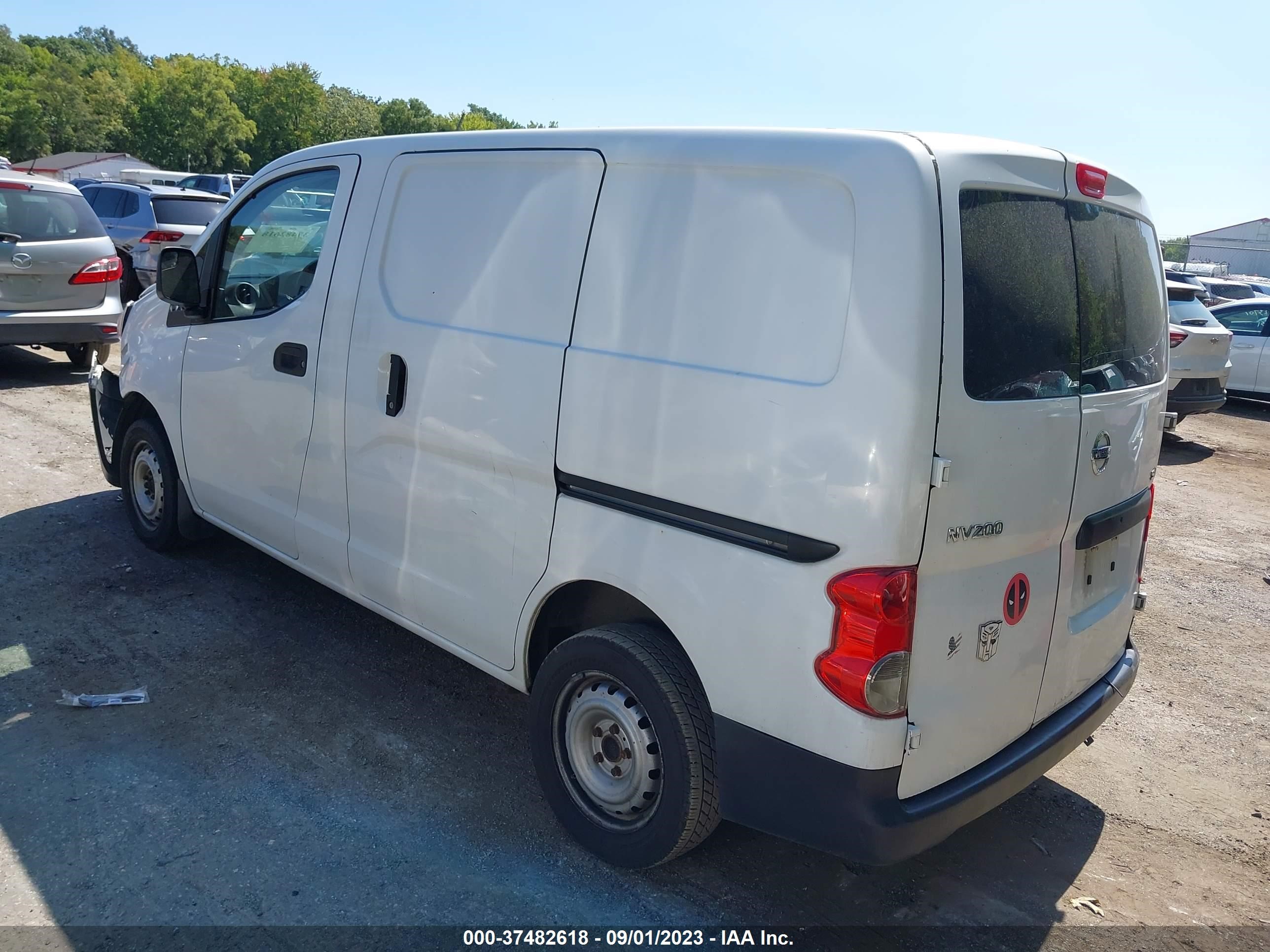 Photo 2 VIN: 3N6CM0KN2FK694053 - NISSAN NV200 