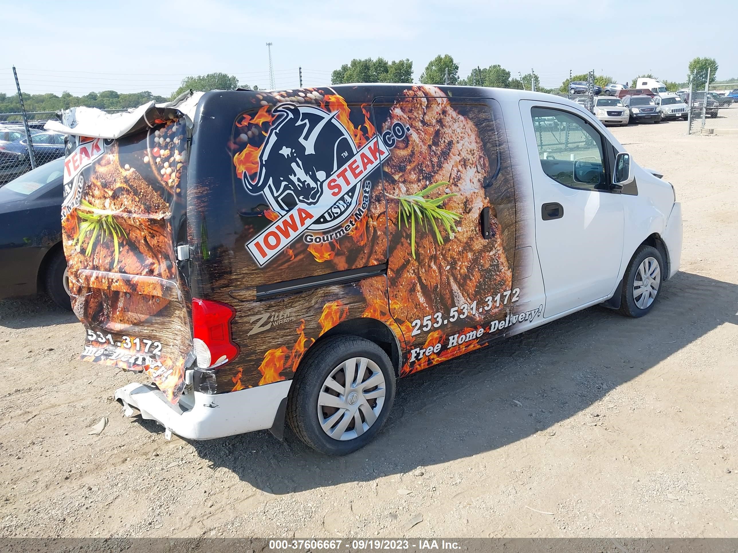 Photo 3 VIN: 3N6CM0KN2FK717458 - NISSAN NV200 