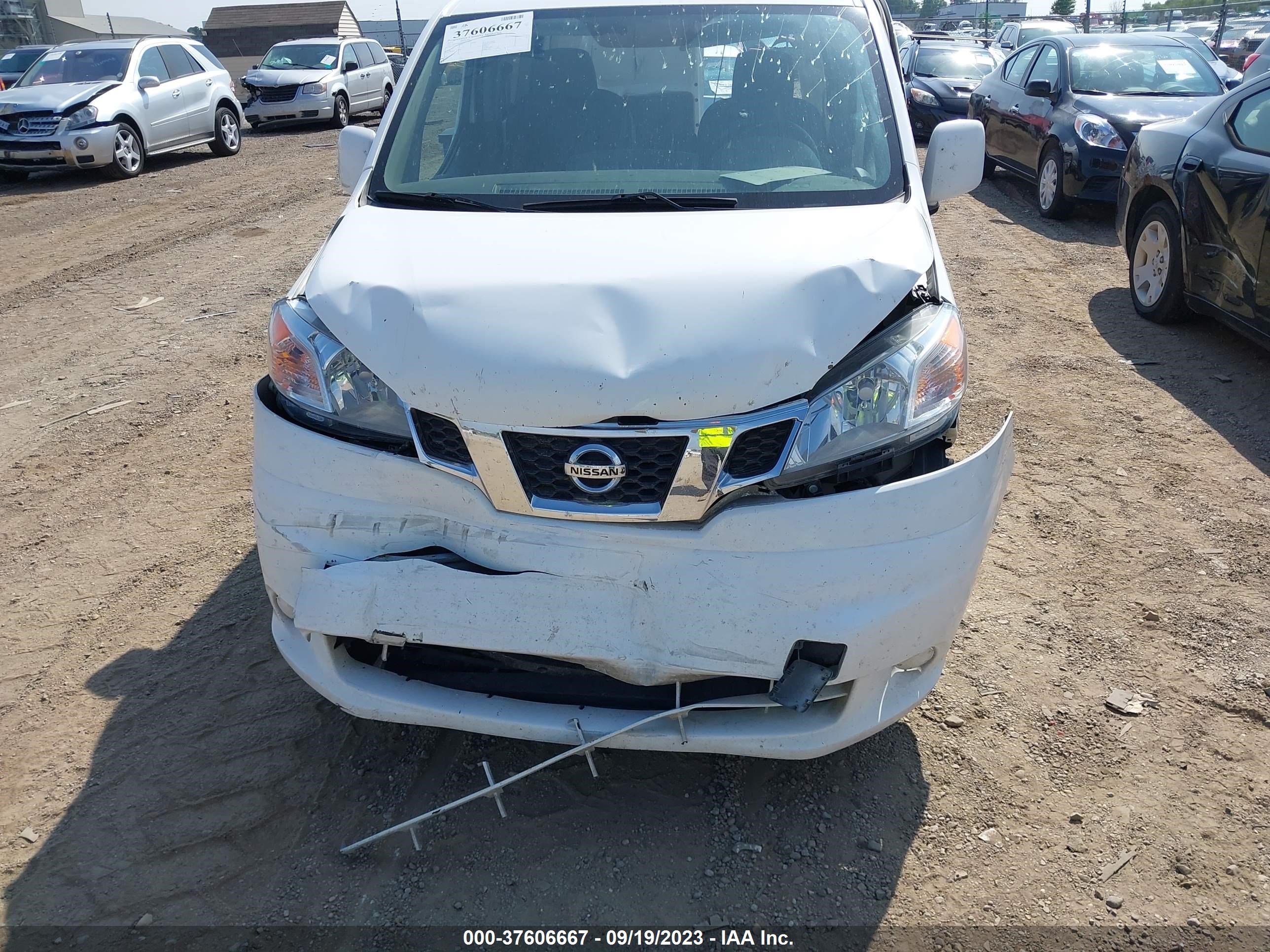 Photo 5 VIN: 3N6CM0KN2FK717458 - NISSAN NV200 