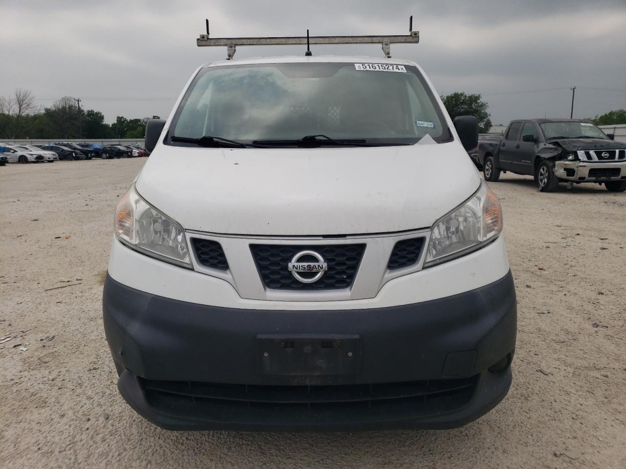 Photo 4 VIN: 3N6CM0KN2FK734504 - NISSAN NV 