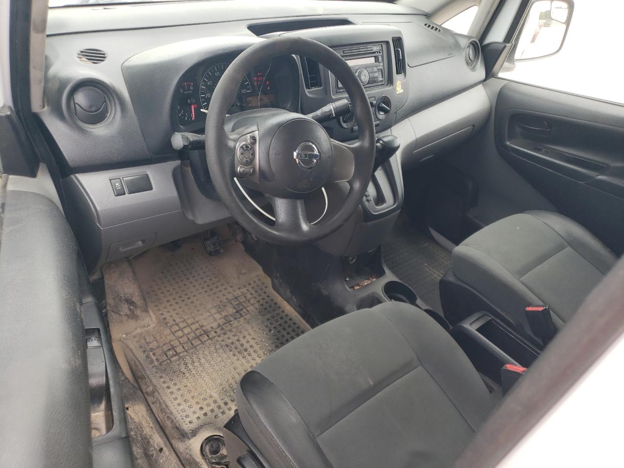 Photo 7 VIN: 3N6CM0KN2FK734504 - NISSAN NV 