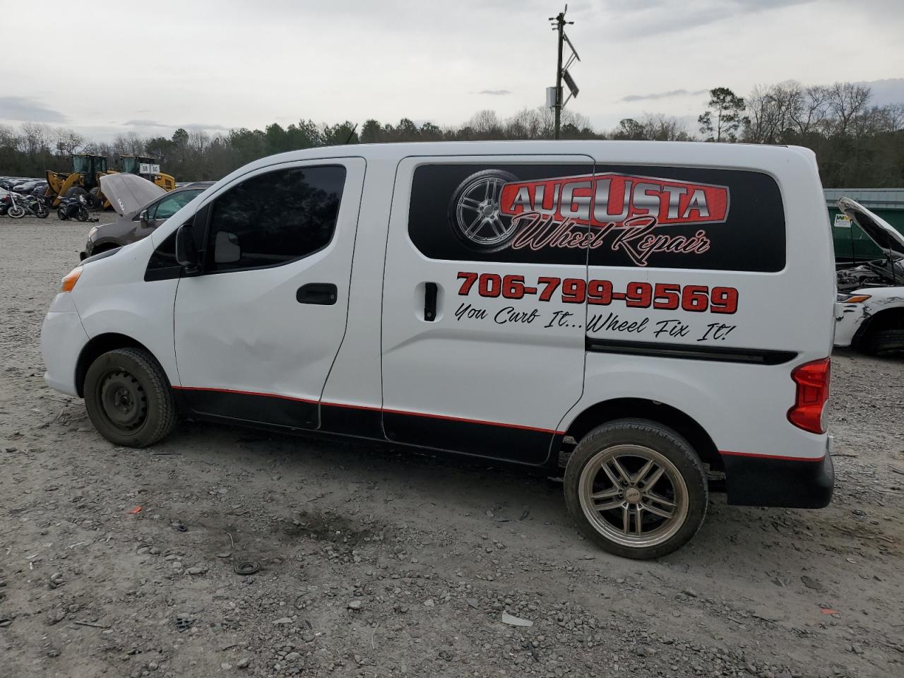 Photo 1 VIN: 3N6CM0KN2FK735426 - NISSAN NV 