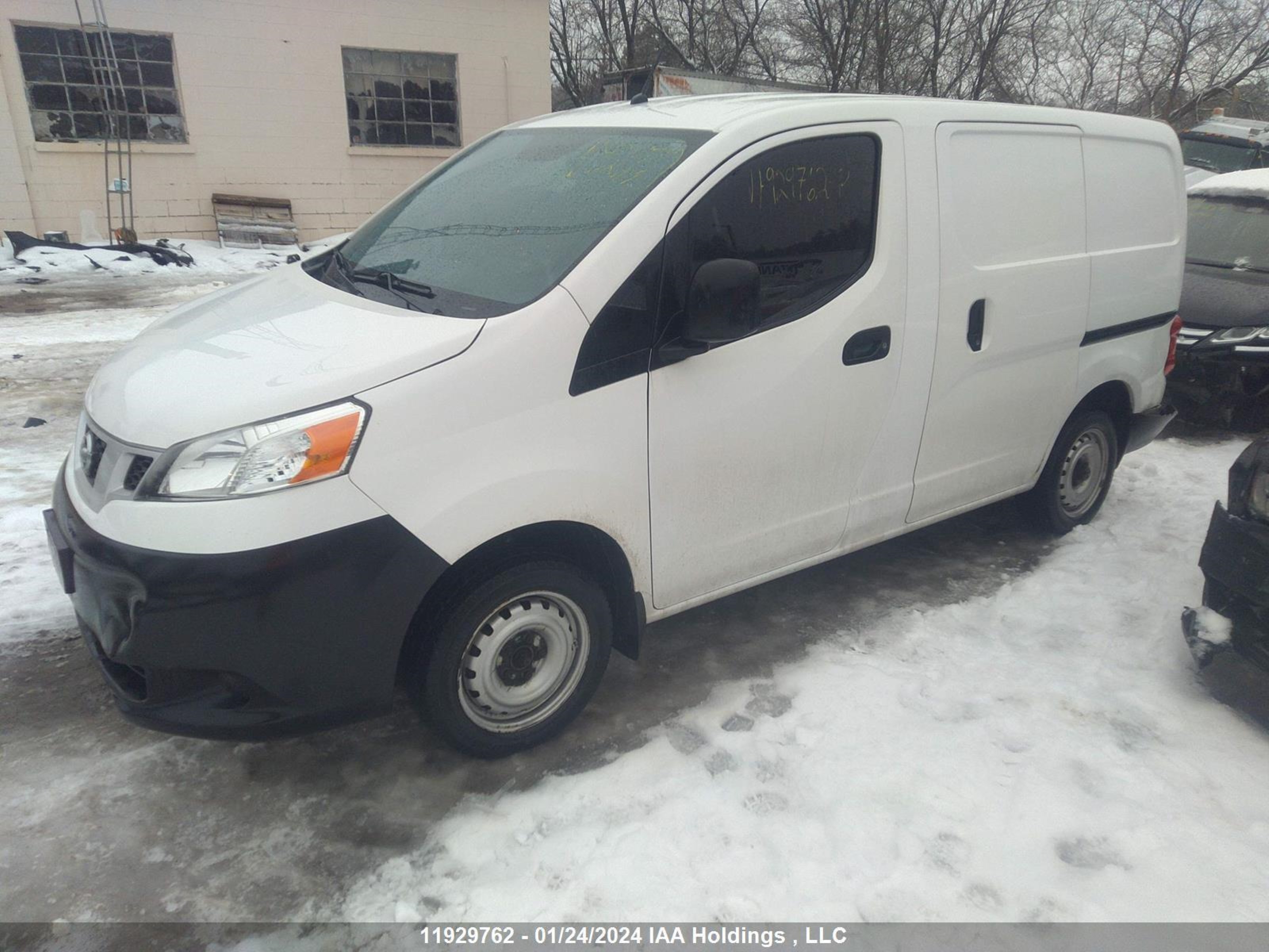 Photo 1 VIN: 3N6CM0KN2HK717947 - NISSAN NV200 