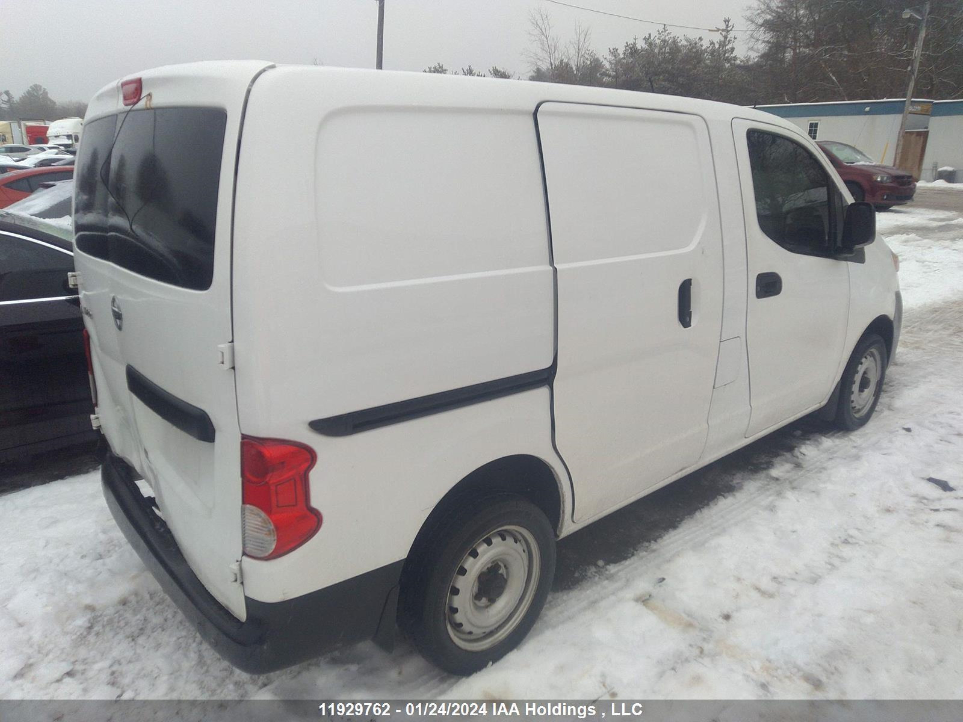 Photo 3 VIN: 3N6CM0KN2HK717947 - NISSAN NV200 