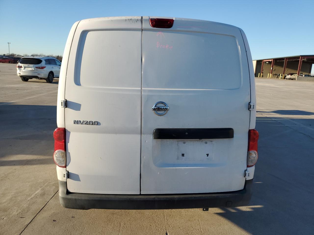 Photo 5 VIN: 3N6CM0KN2JK690125 - NISSAN NV 