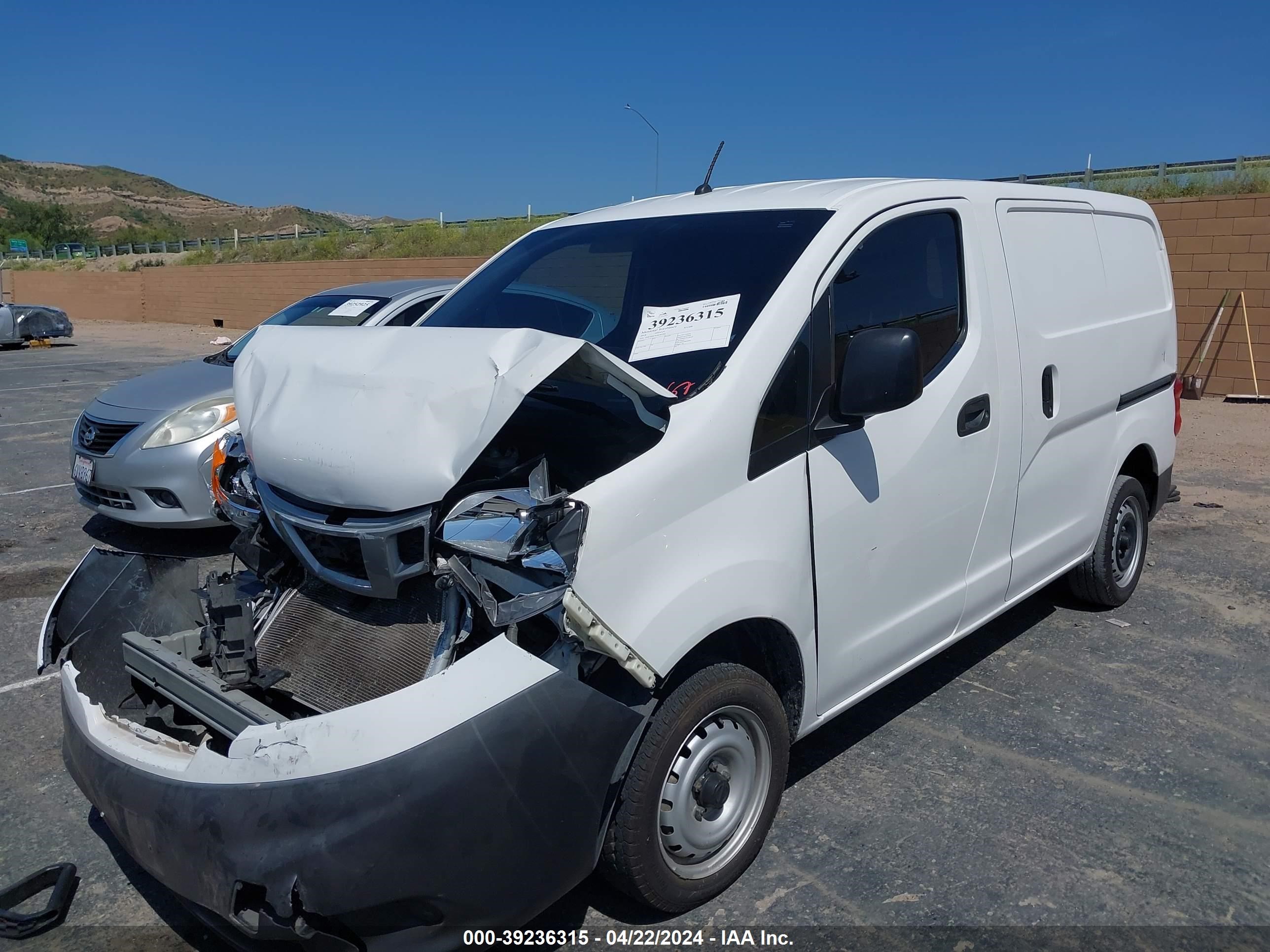 Photo 1 VIN: 3N6CM0KN2JK692294 - NISSAN NV200 