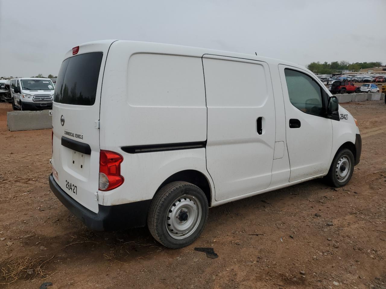 Photo 2 VIN: 3N6CM0KN2JK692487 - NISSAN NV 