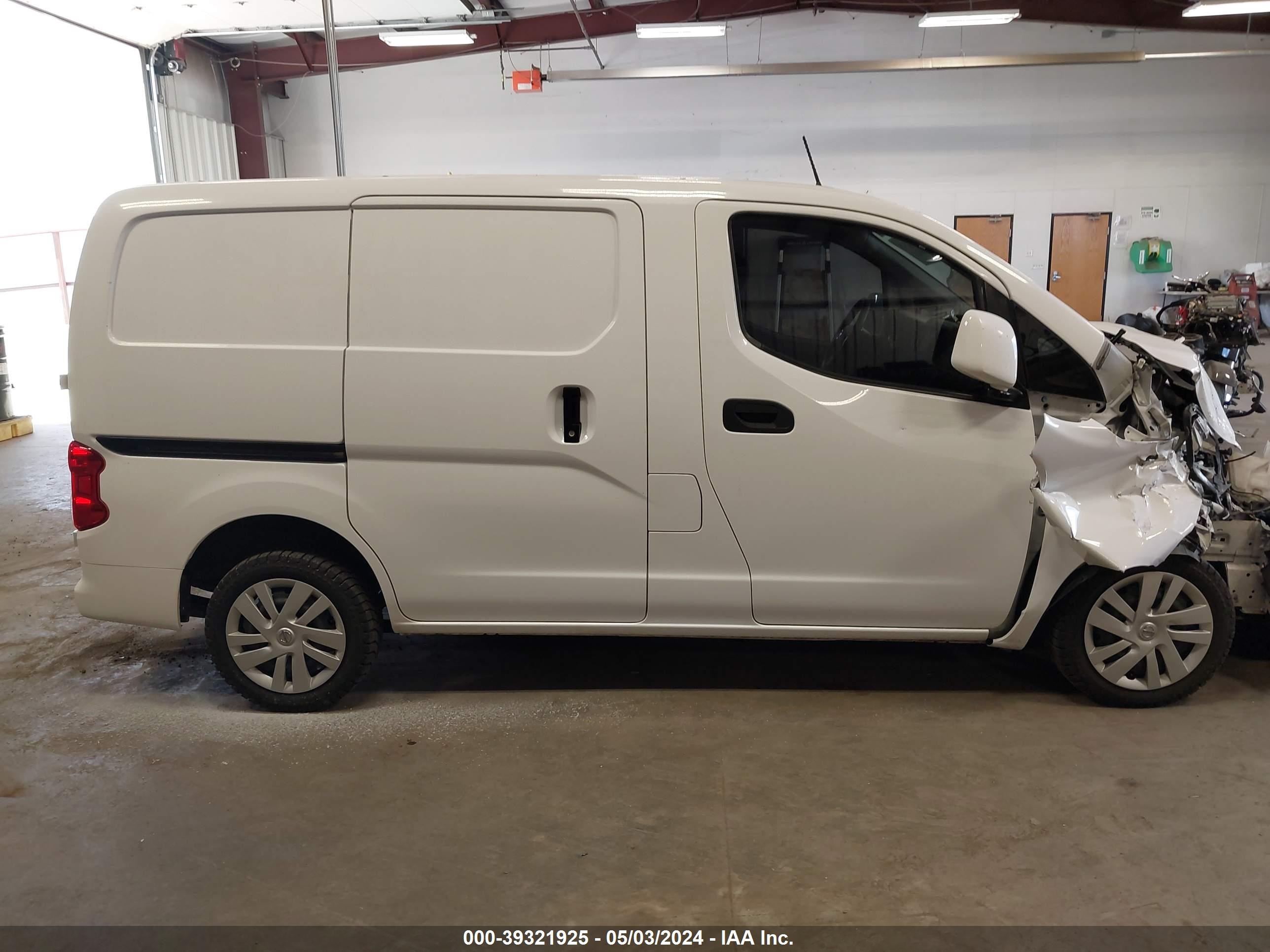 Photo 12 VIN: 3N6CM0KN2JK696667 - NISSAN NV200 