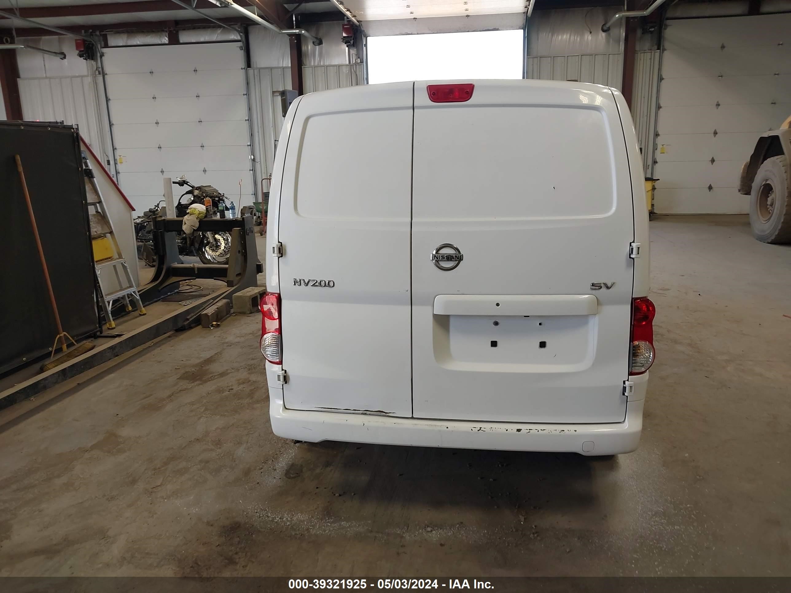 Photo 15 VIN: 3N6CM0KN2JK696667 - NISSAN NV200 