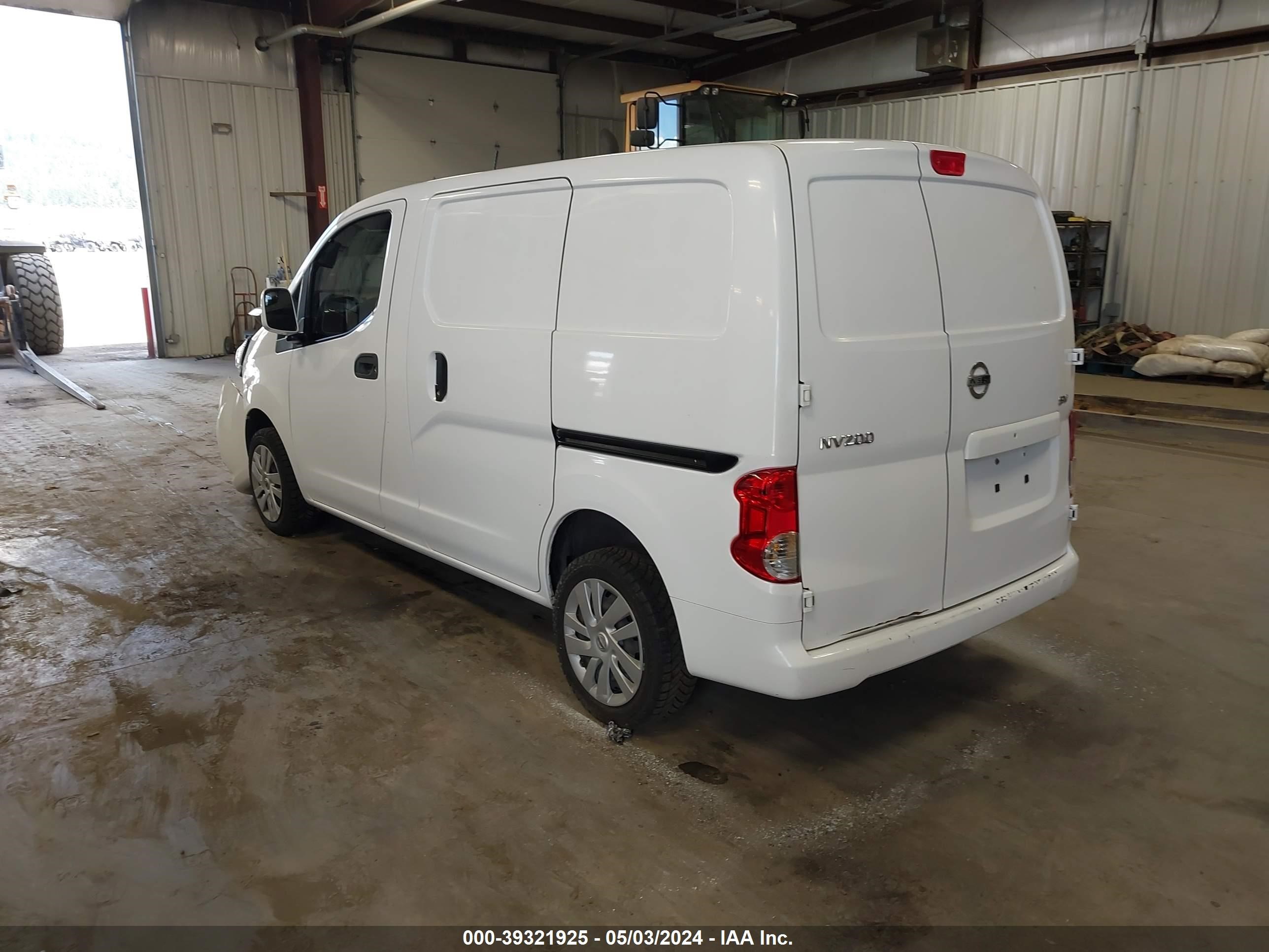 Photo 2 VIN: 3N6CM0KN2JK696667 - NISSAN NV200 