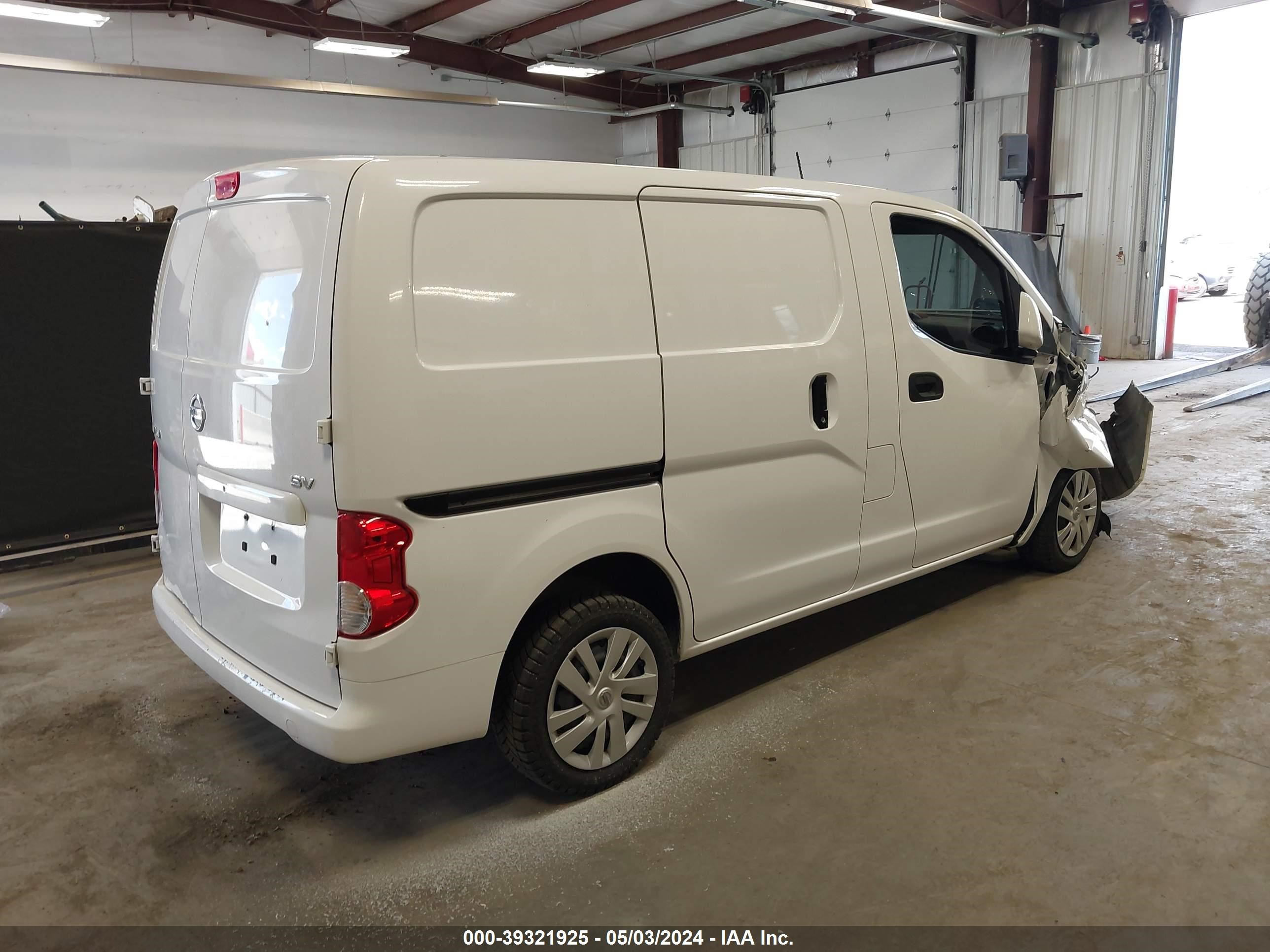 Photo 3 VIN: 3N6CM0KN2JK696667 - NISSAN NV200 