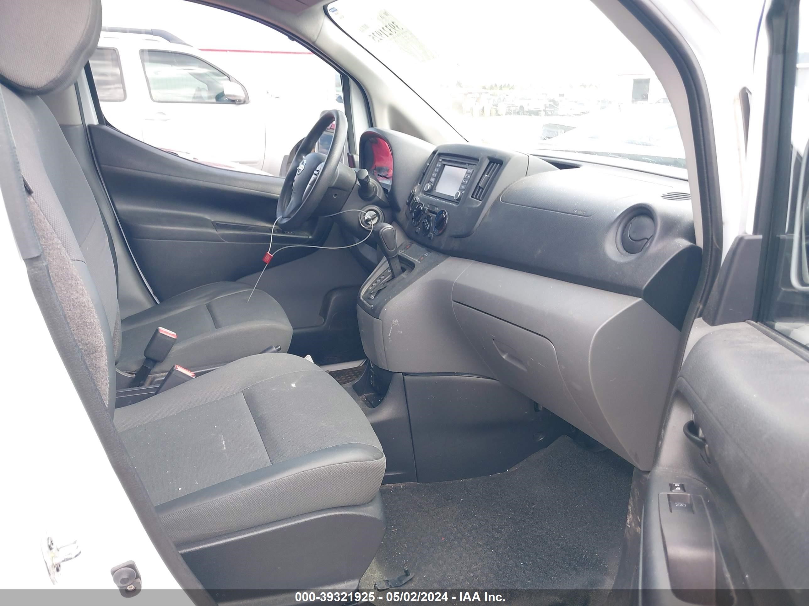 Photo 4 VIN: 3N6CM0KN2JK696667 - NISSAN NV200 