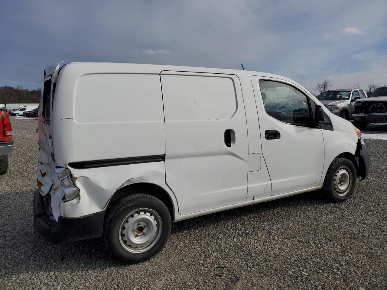 Photo 2 VIN: 3N6CM0KN2JK701351 - NISSAN NV 