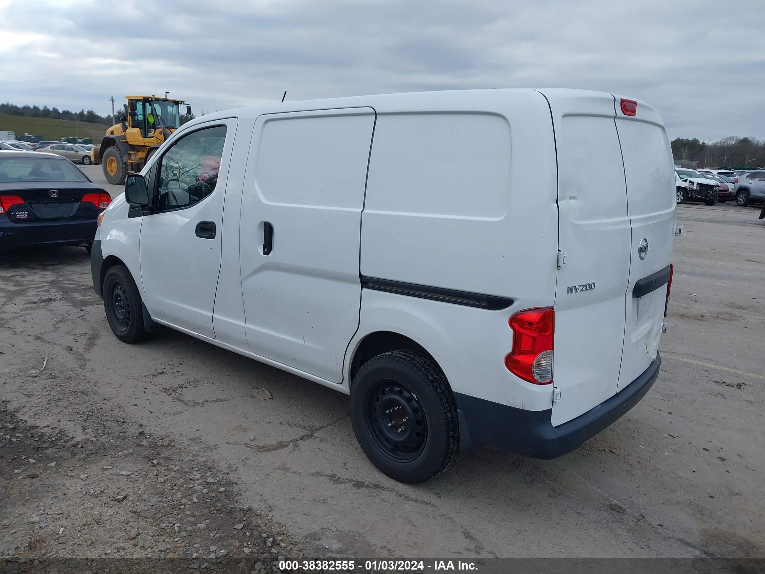 Photo 2 VIN: 3N6CM0KN3HK694811 - NISSAN NV200 