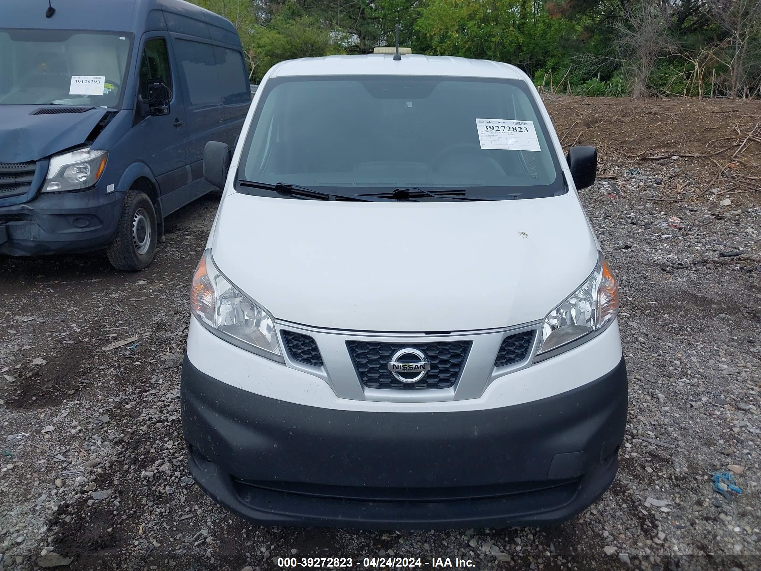 Photo 11 VIN: 3N6CM0KN3HK720050 - NISSAN NV200 