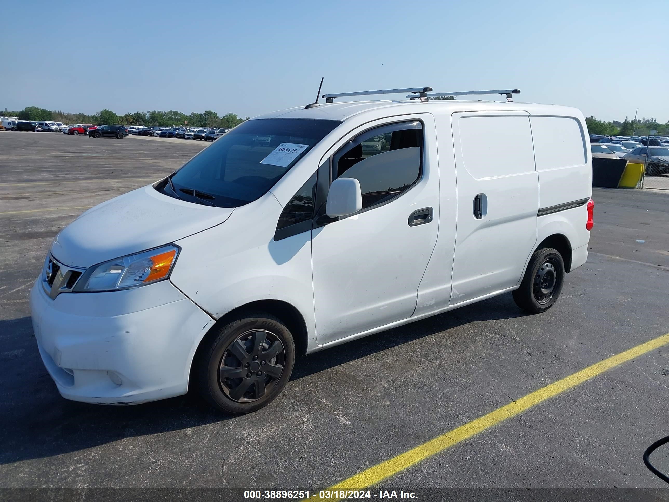 Photo 1 VIN: 3N6CM0KN3KK692239 - NISSAN NV200 