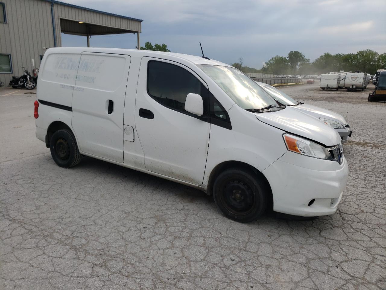 Photo 3 VIN: 3N6CM0KN4FK732060 - NISSAN NV 