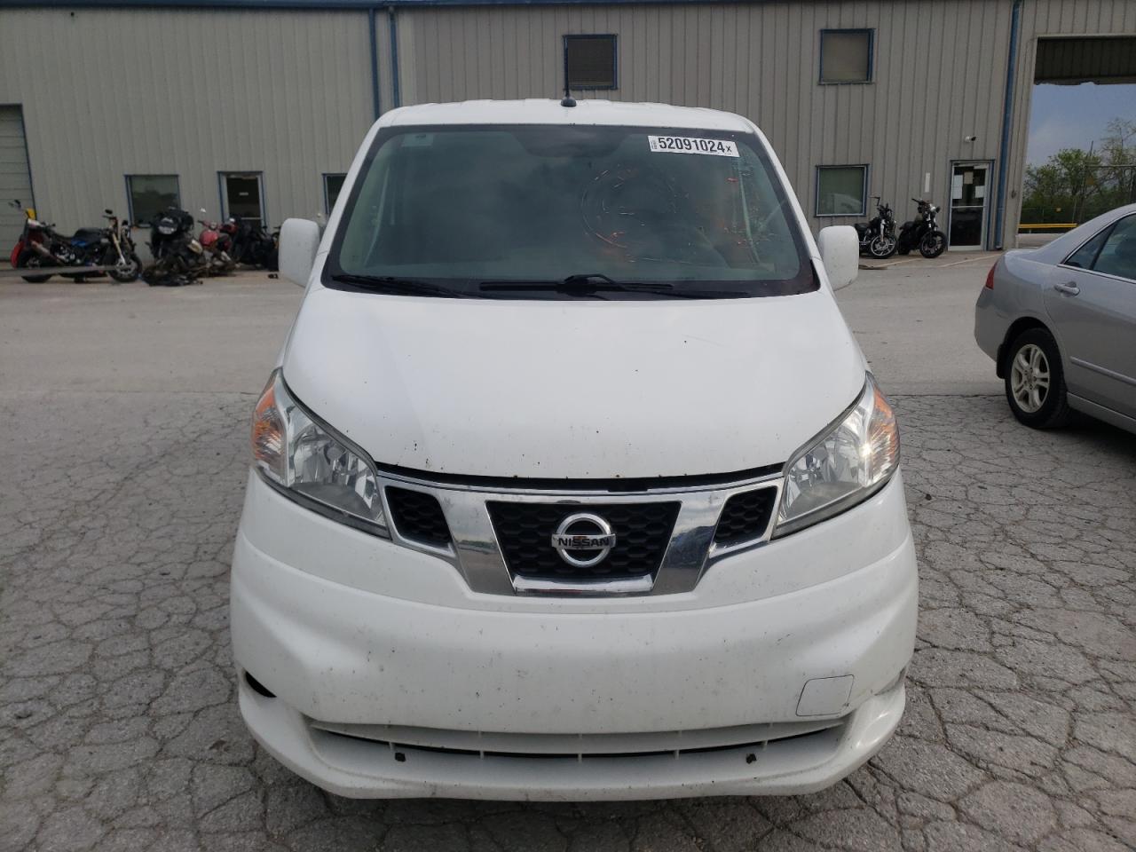 Photo 4 VIN: 3N6CM0KN4FK732060 - NISSAN NV 