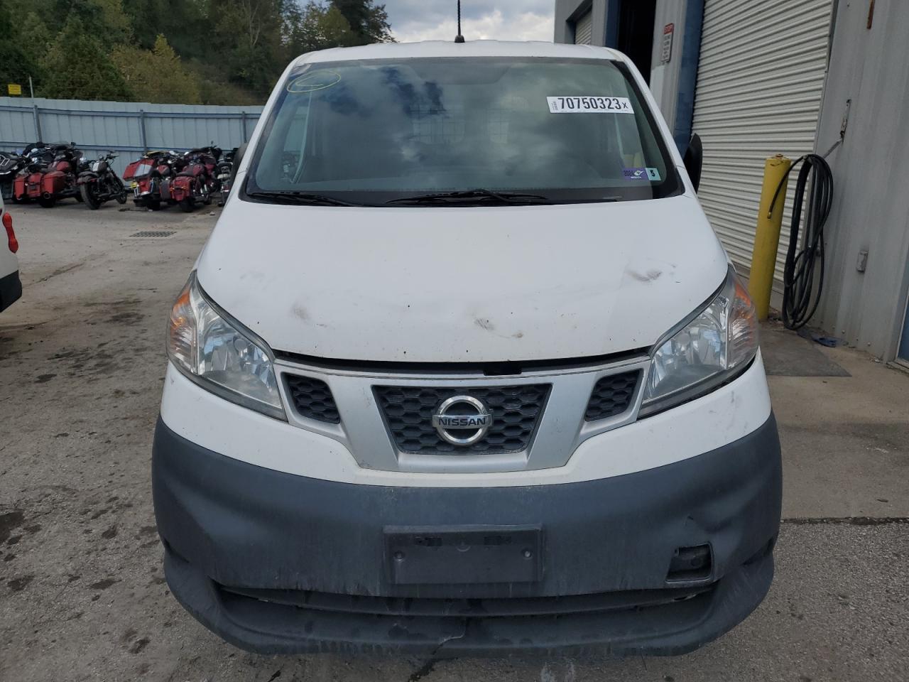 Photo 4 VIN: 3N6CM0KN4GK699949 - NISSAN NV 