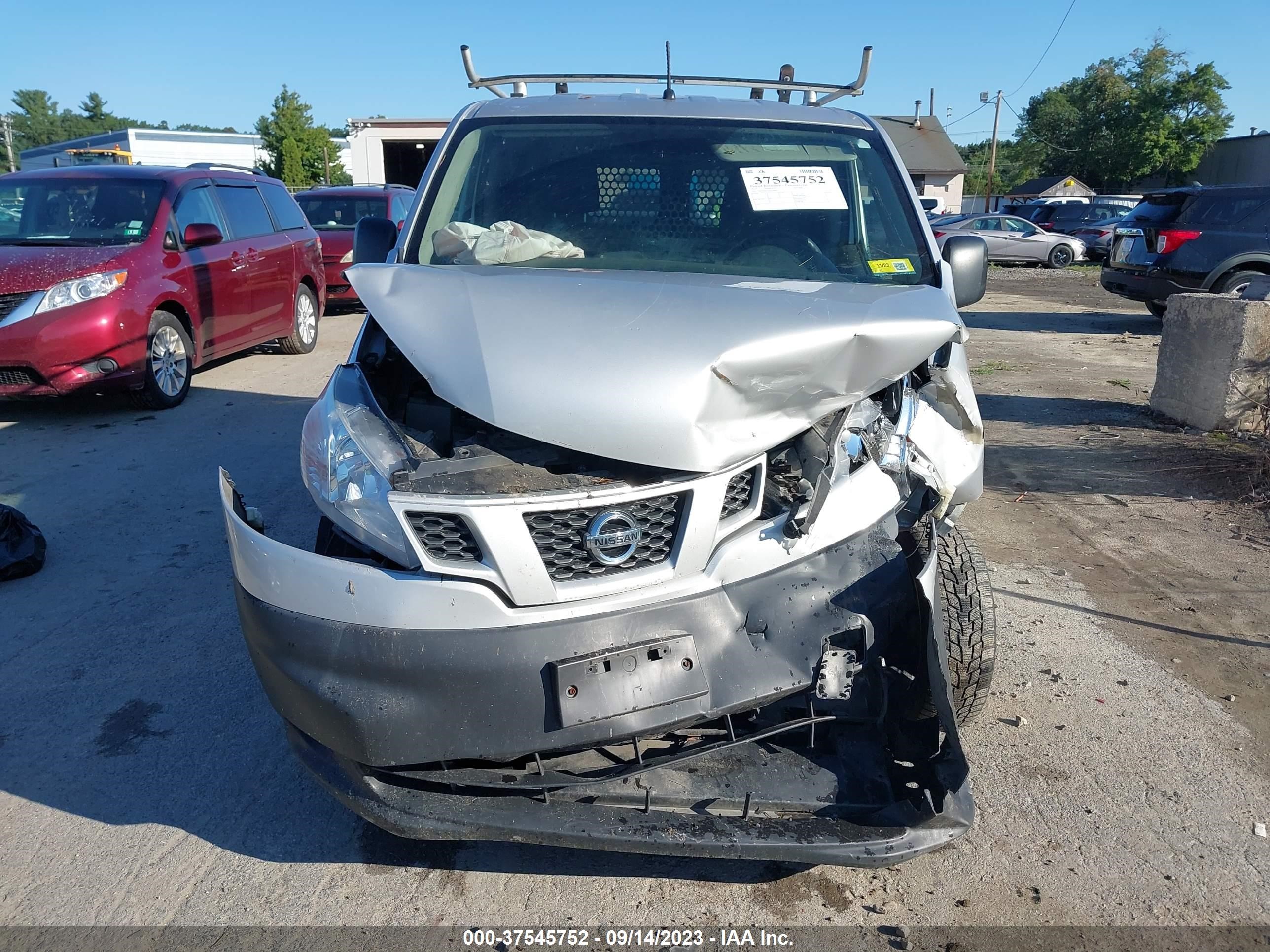 Photo 11 VIN: 3N6CM0KN4HK698415 - NISSAN NV200 