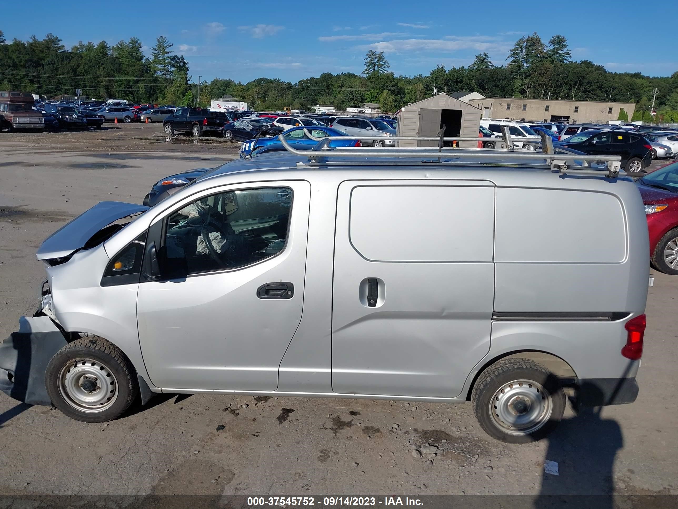 Photo 13 VIN: 3N6CM0KN4HK698415 - NISSAN NV200 