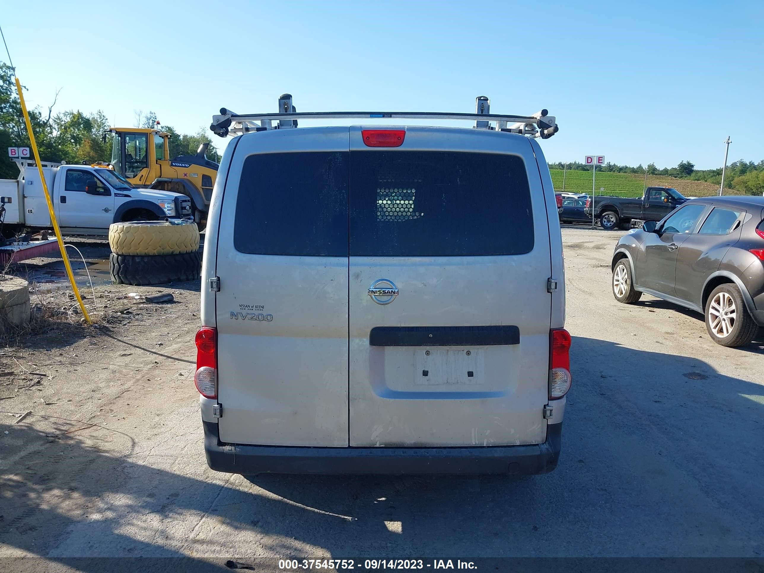 Photo 15 VIN: 3N6CM0KN4HK698415 - NISSAN NV200 