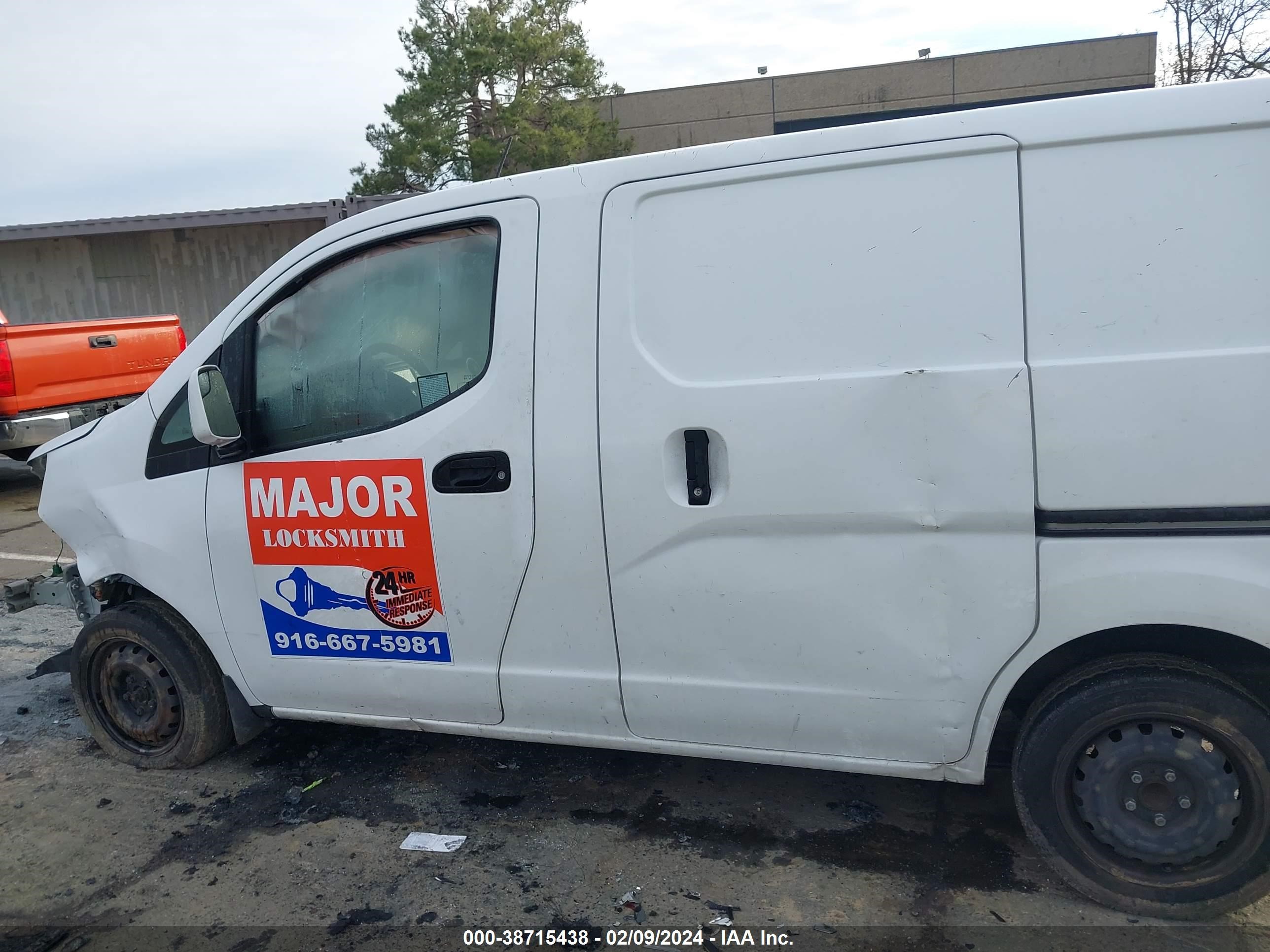 Photo 14 VIN: 3N6CM0KN4JK698100 - NISSAN NV200 