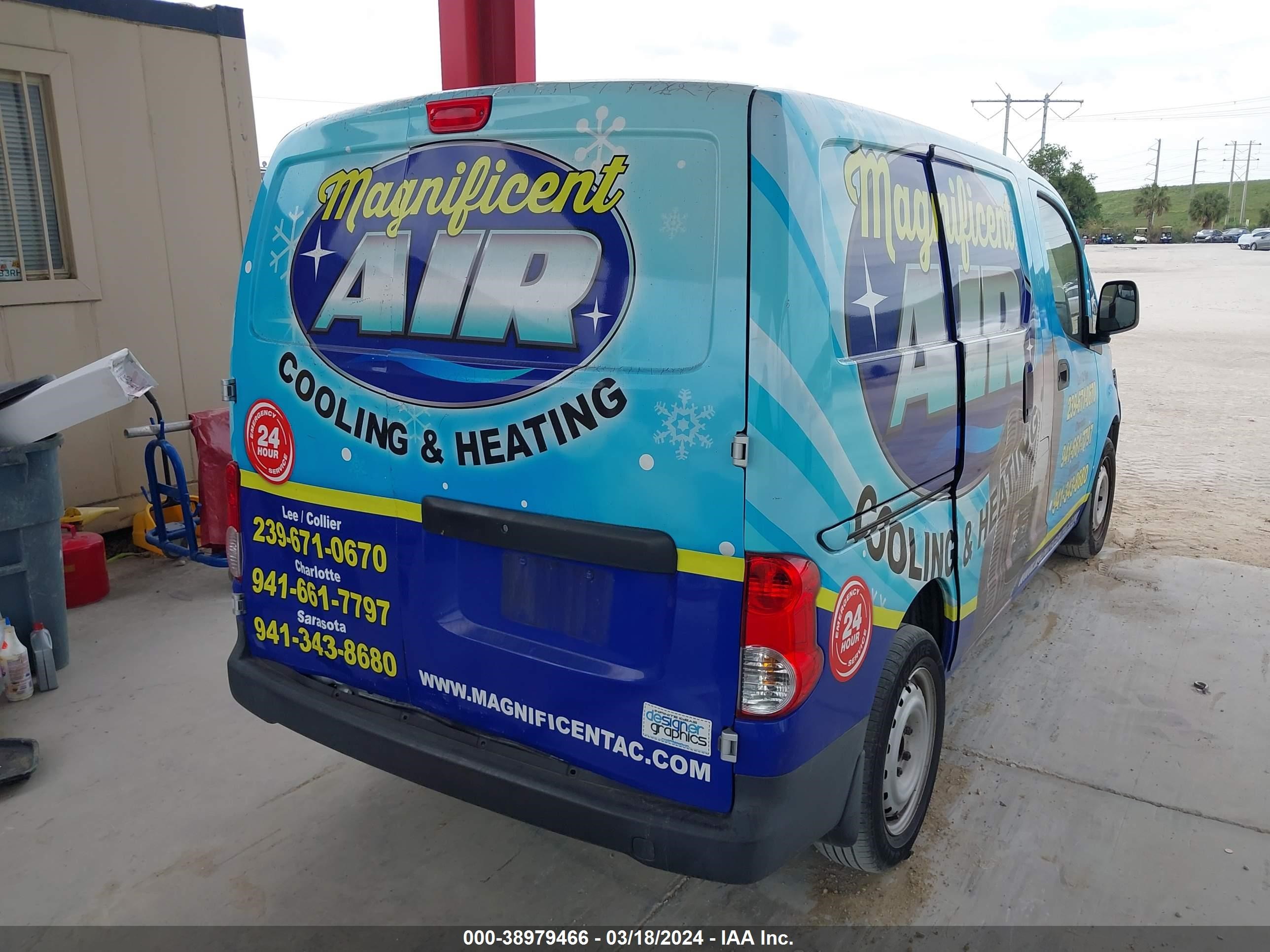 Photo 3 VIN: 3N6CM0KN4JK702971 - NISSAN NV200 