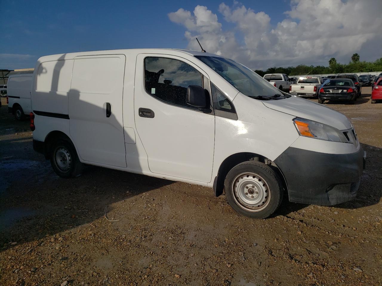 Photo 3 VIN: 3N6CM0KN4KK694727 - NISSAN NV 