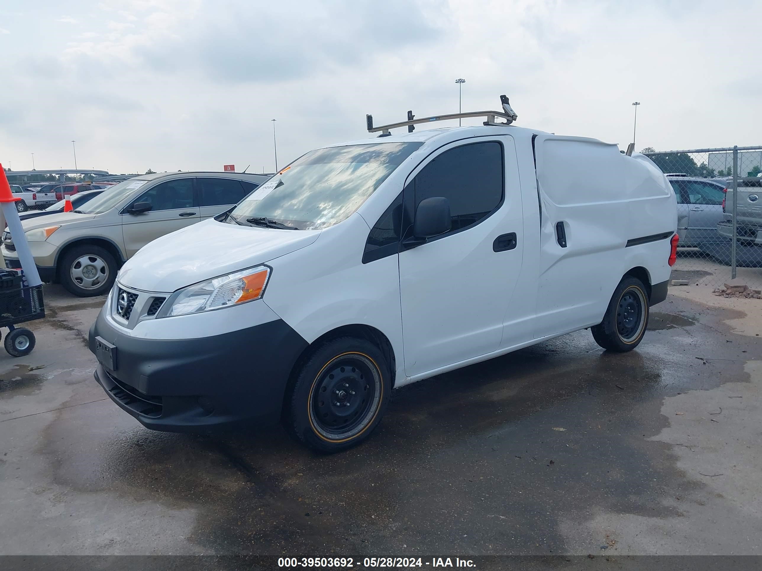 Photo 1 VIN: 3N6CM0KN5FK696797 - NISSAN NV200 