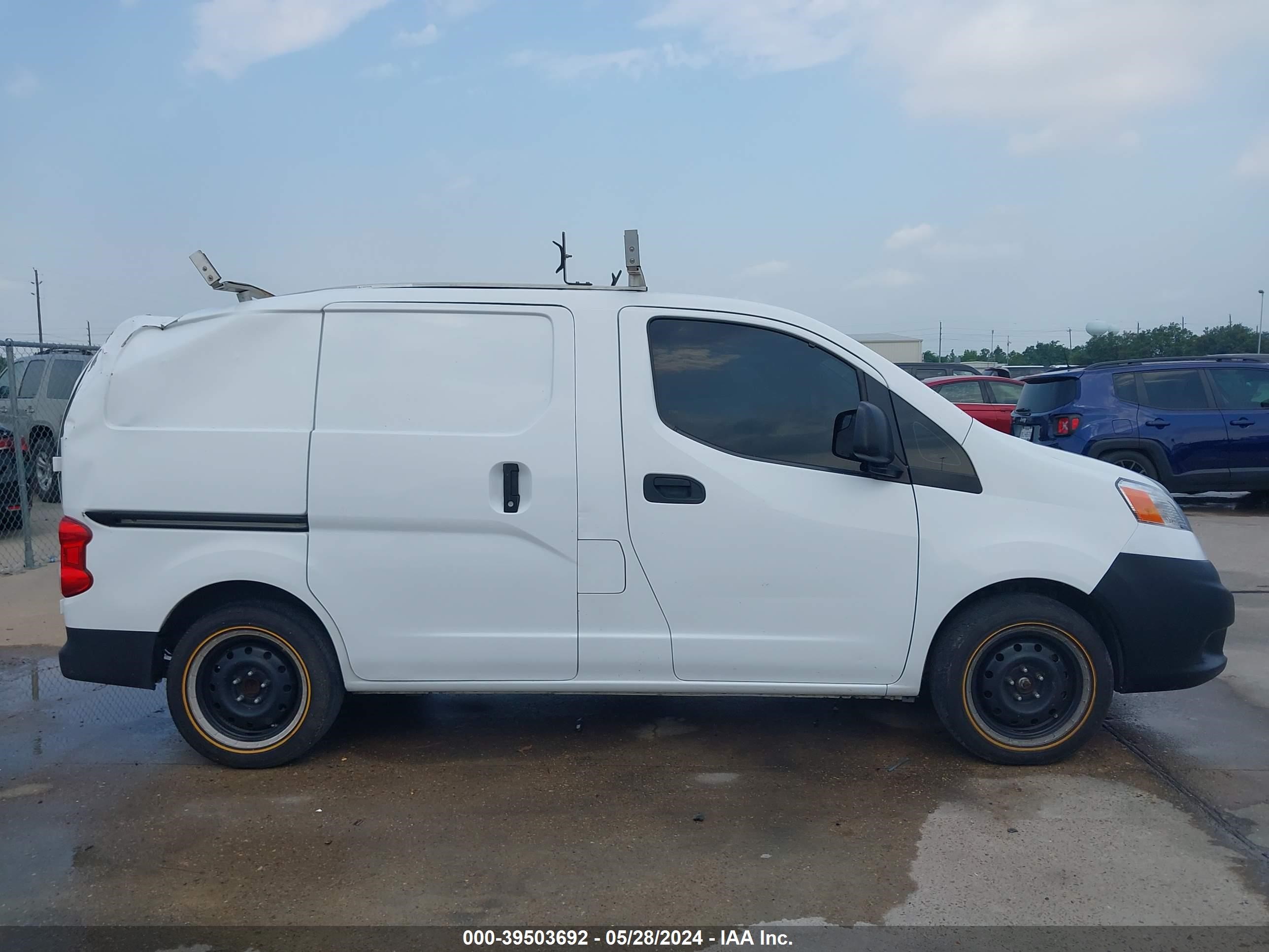 Photo 12 VIN: 3N6CM0KN5FK696797 - NISSAN NV200 