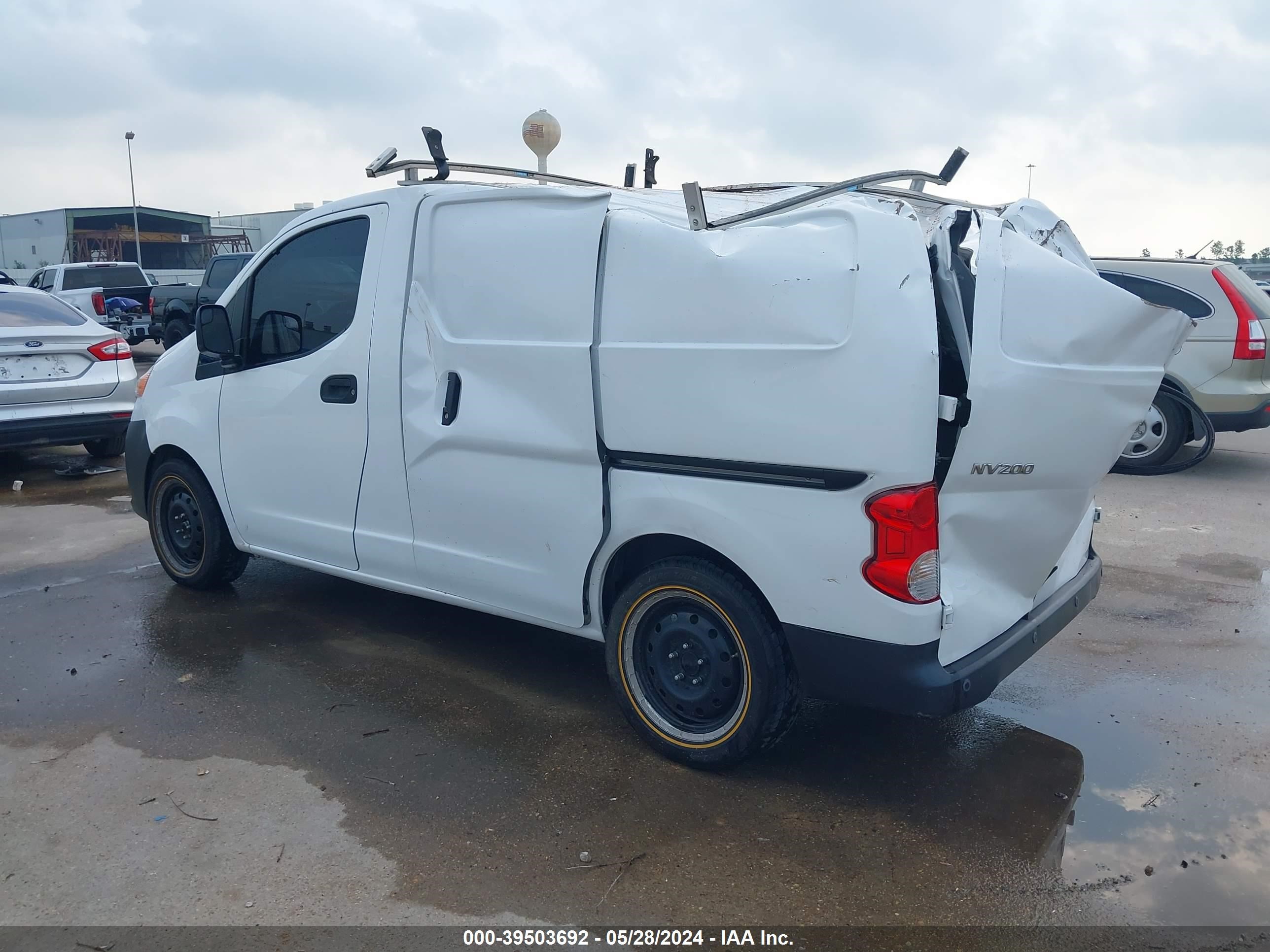 Photo 2 VIN: 3N6CM0KN5FK696797 - NISSAN NV200 